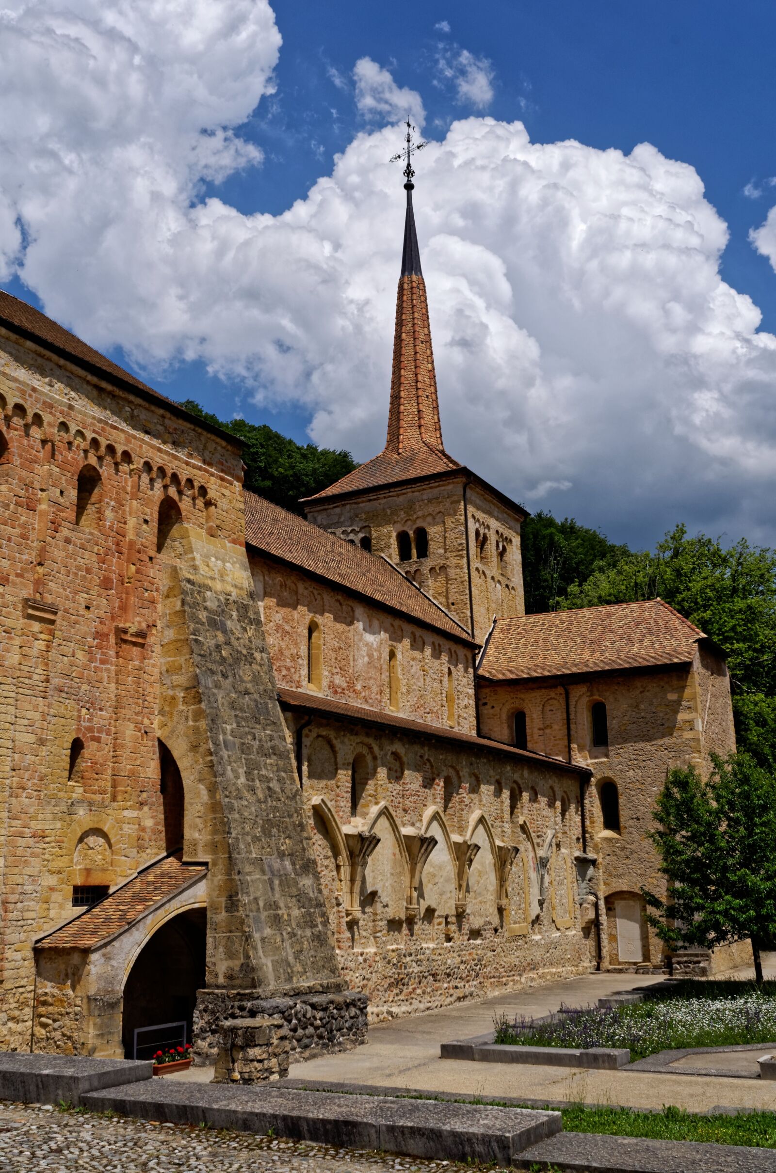 Nikon D90 sample photo. Romainmotier, vaud, switzerland photography