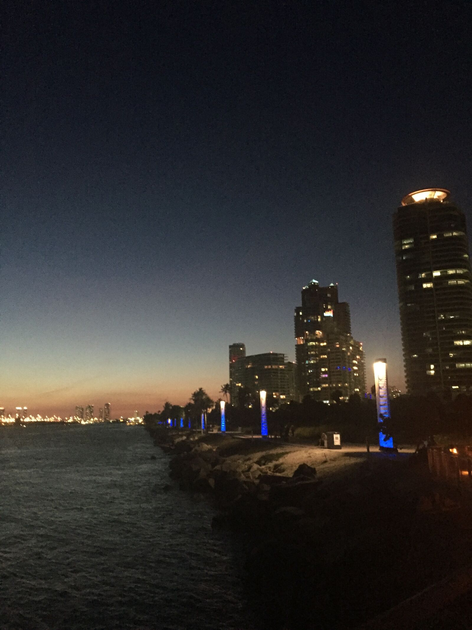 Apple iPhone 6 sample photo. City, miami, beach, night photography