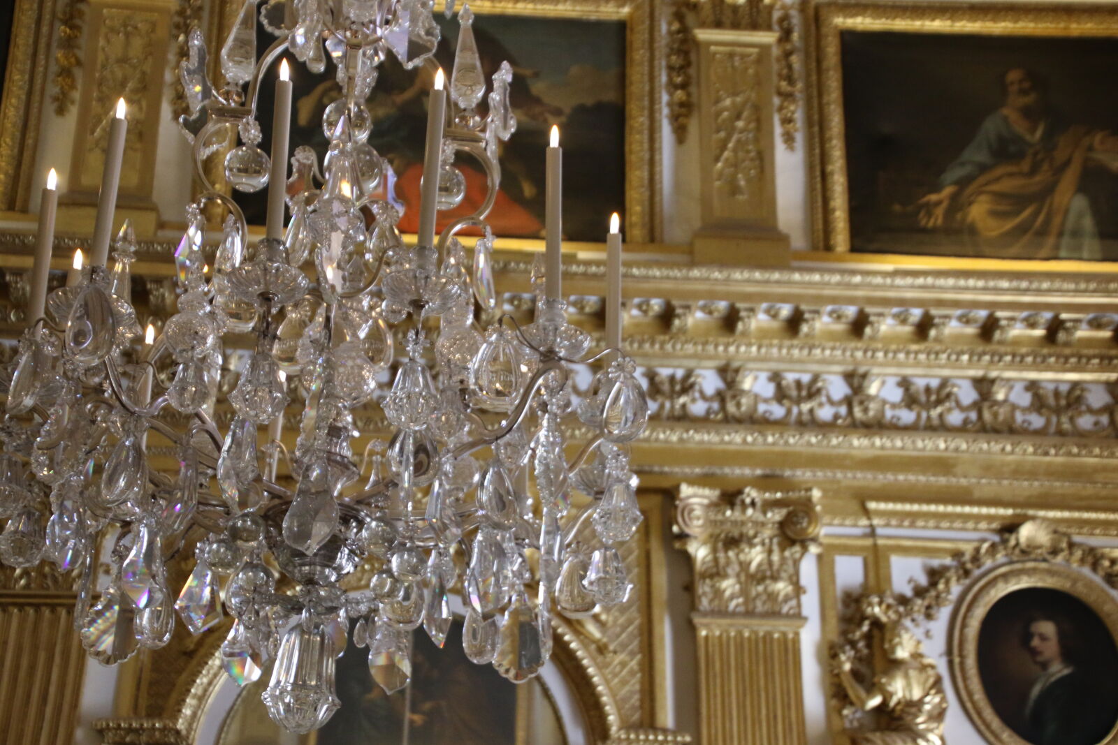 Canon EOS 7D Mark II sample photo. Chandelier, france, french, gold photography