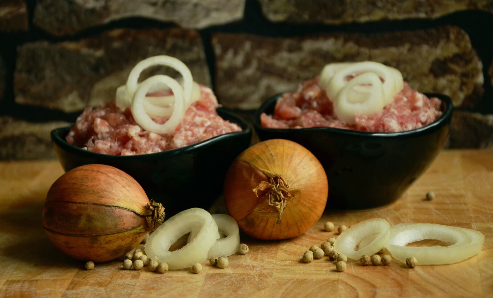 Nikon D5100 sample photo. Onions, onion rings, minced photography