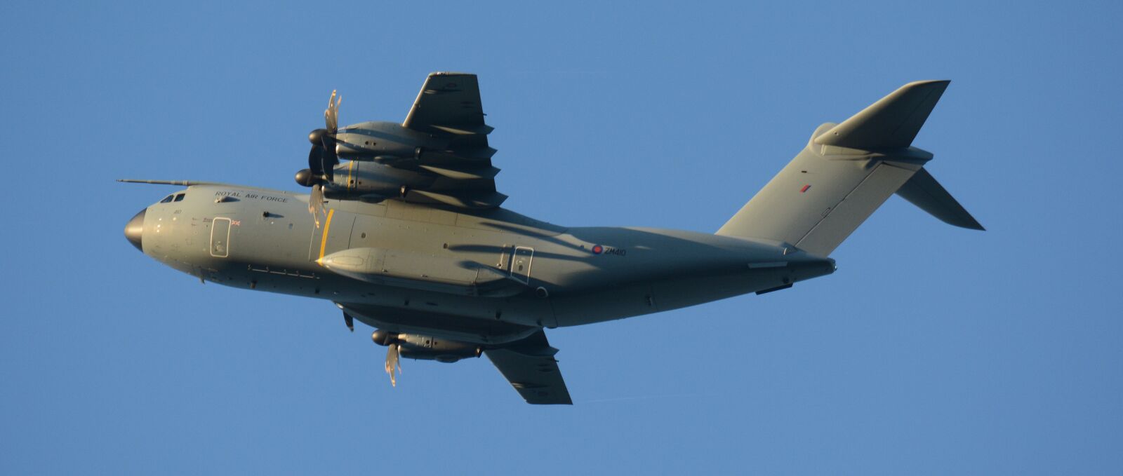 Nikon D7100 sample photo. Airbus, a400m, landing photography