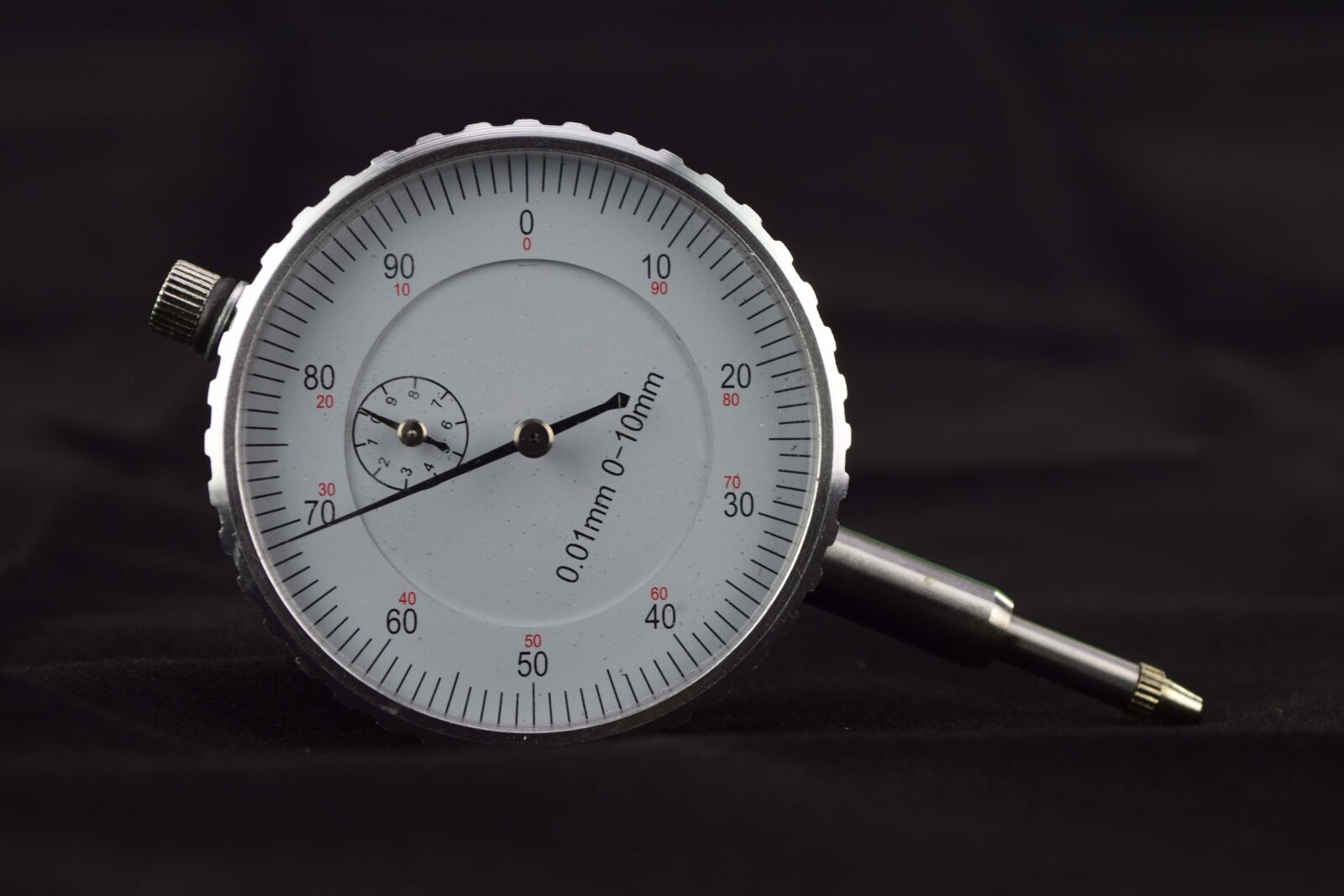 Nikon D5300 sample photo. Gauge, close up, white photography
