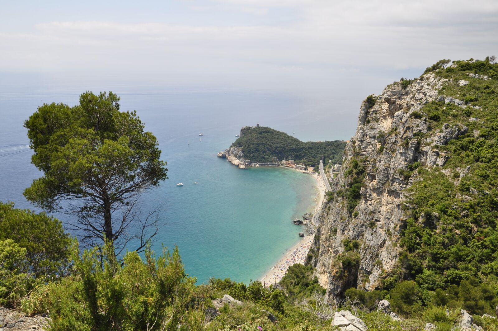 Nikon D5000 sample photo. Sea, liguria, beach photography