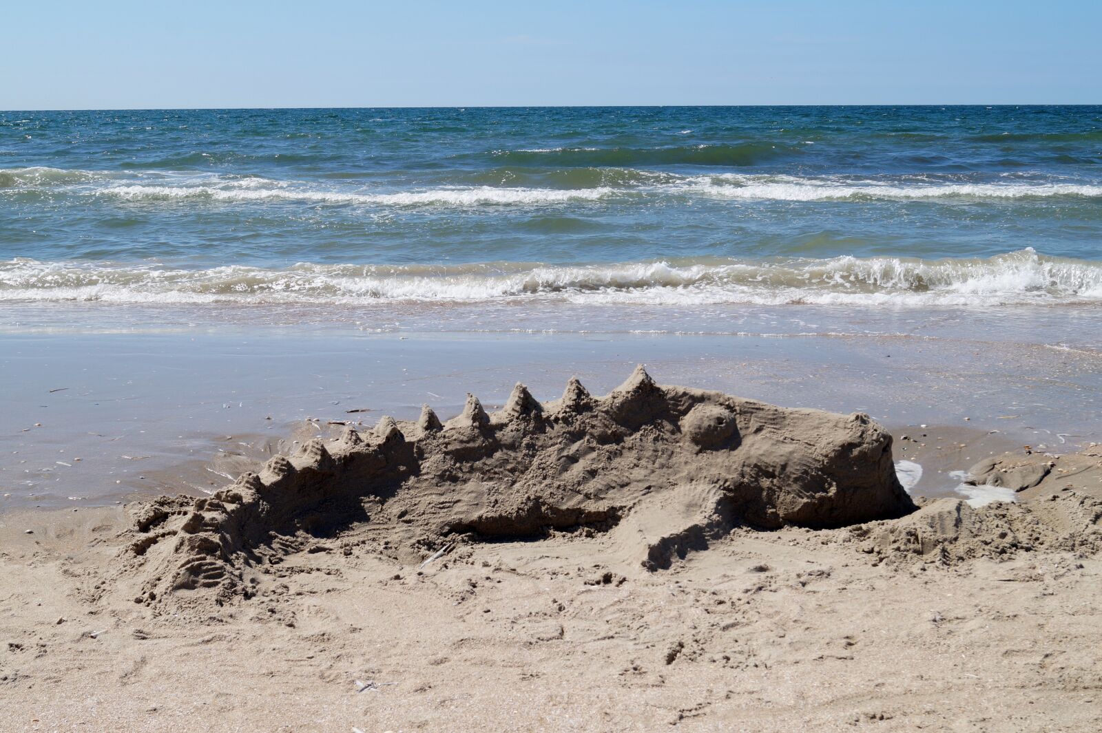 Sony DT 18-55mm F3.5-5.6 SAM II sample photo. Beach, sea, sand photography