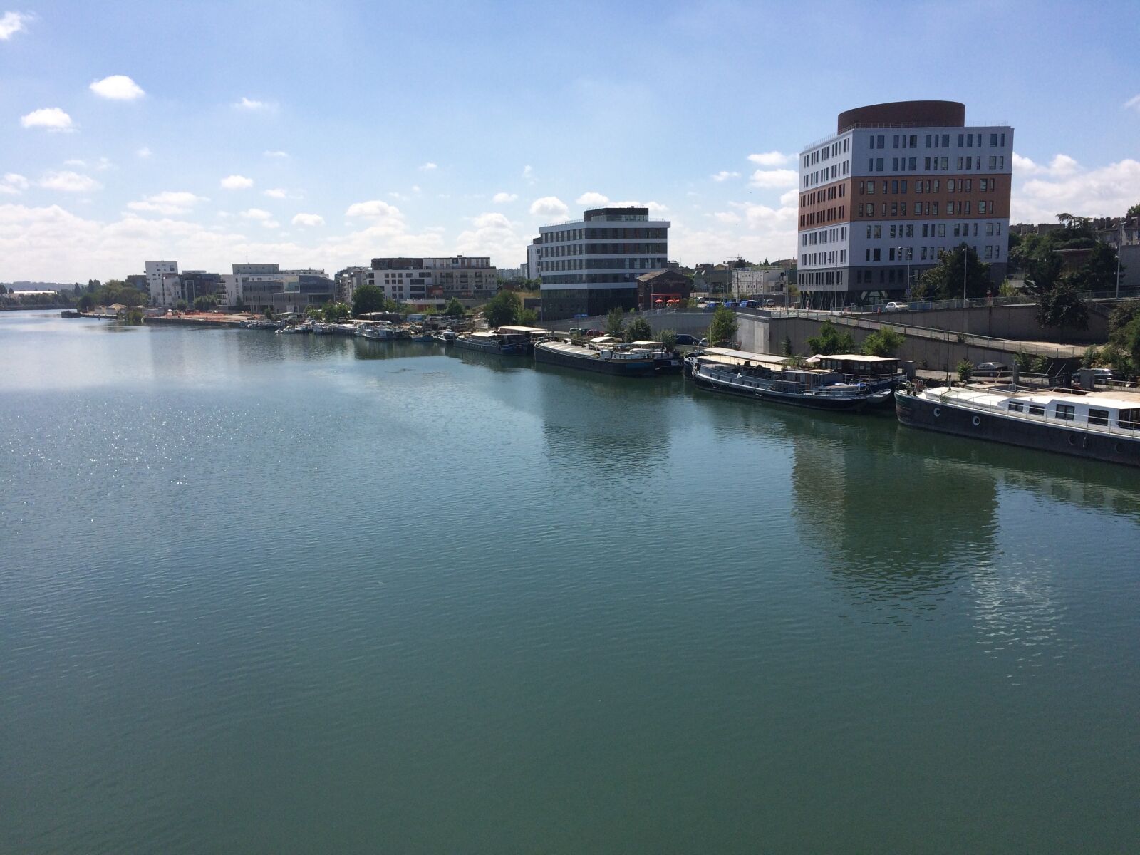 iPhone 5s back camera 4.15mm f/2.2 sample photo. High rise buildings, the photography