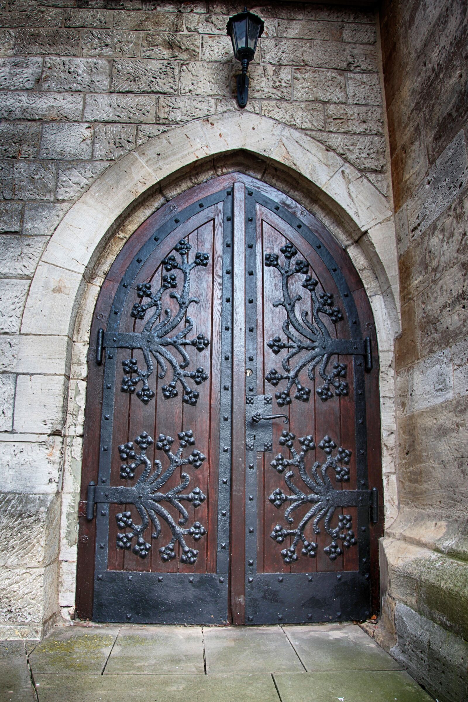 Canon EOS 5D Mark II sample photo. Portal, church, building photography