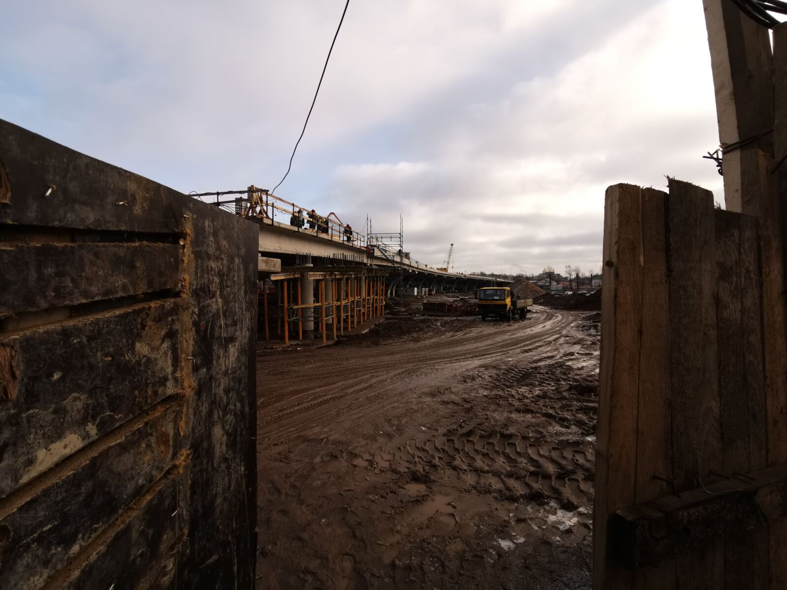 HUAWEI P30 sample photo. Construction, repair, dirt photography