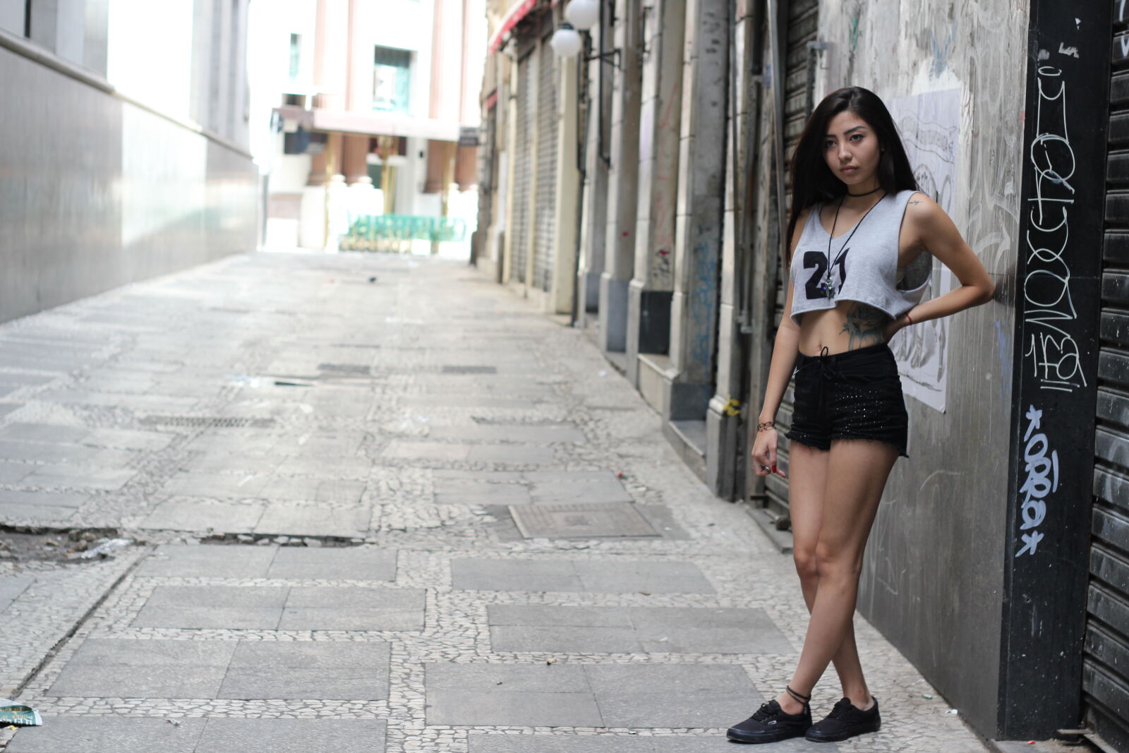 Canon EOS 550D (EOS Rebel T2i / EOS Kiss X4) sample photo. Br, brazil, edifice, girl photography