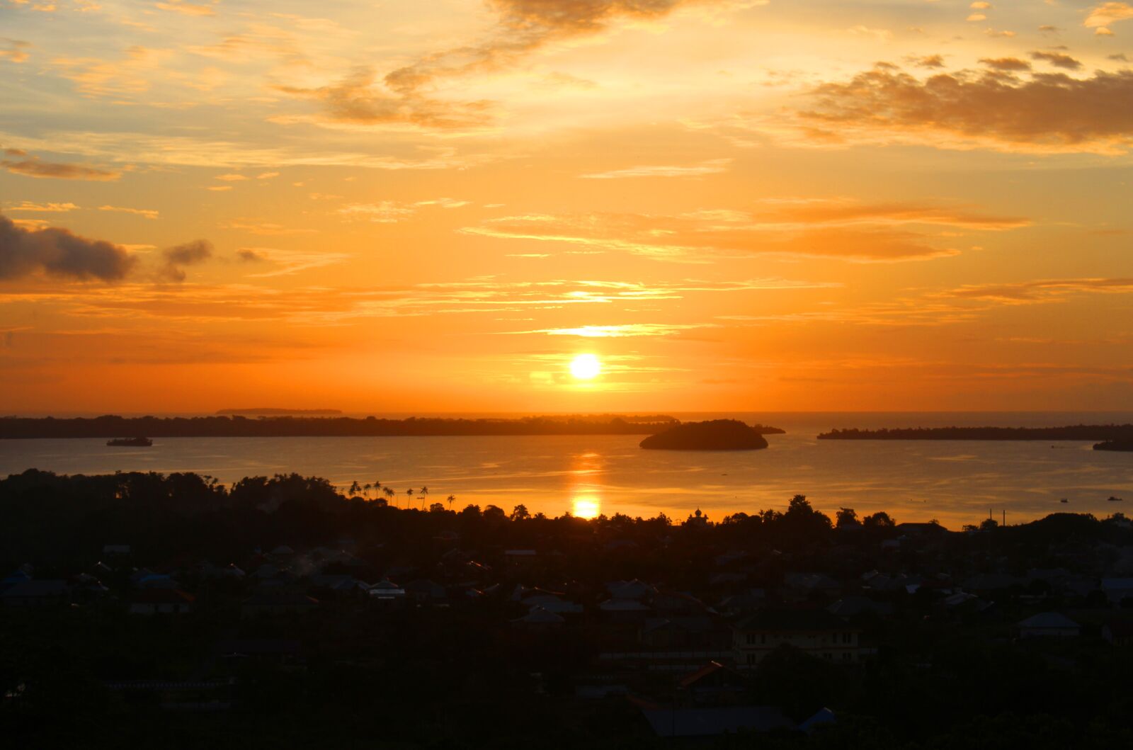 Canon EOS 700D (EOS Rebel T5i / EOS Kiss X7i) sample photo. The sea, peak, the photography