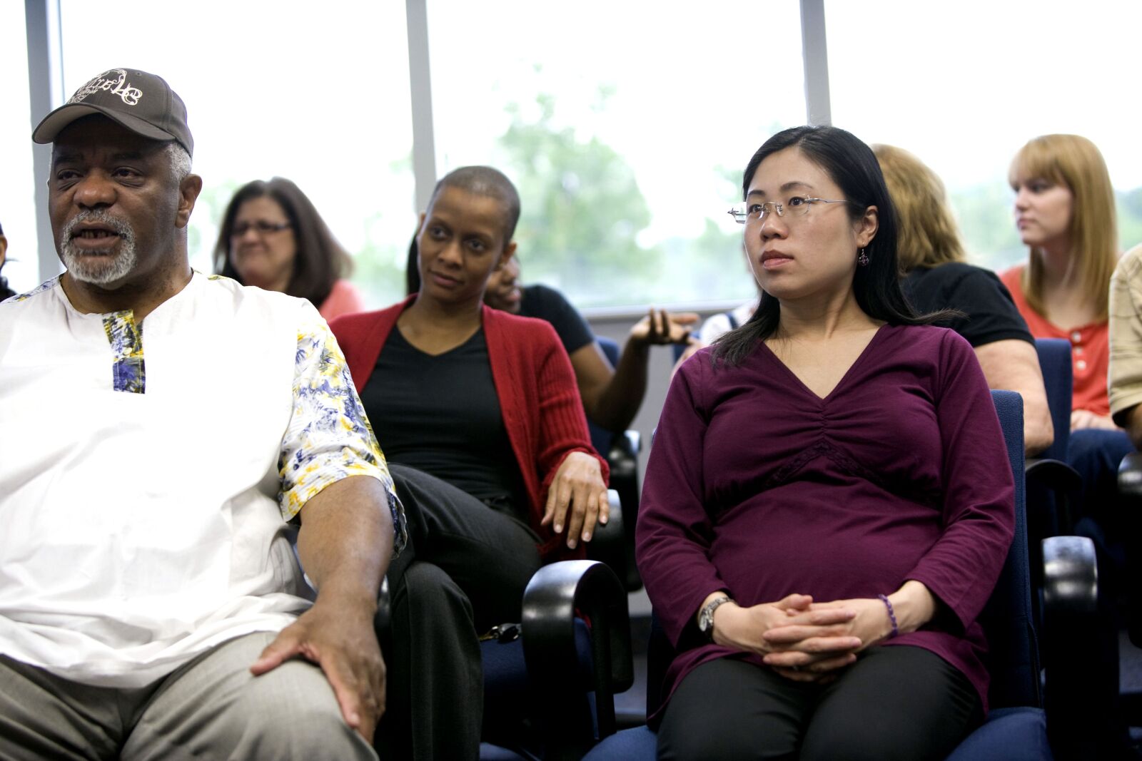 Canon EOS-1Ds Mark II sample photo. Sitting, attendees, town, hall photography