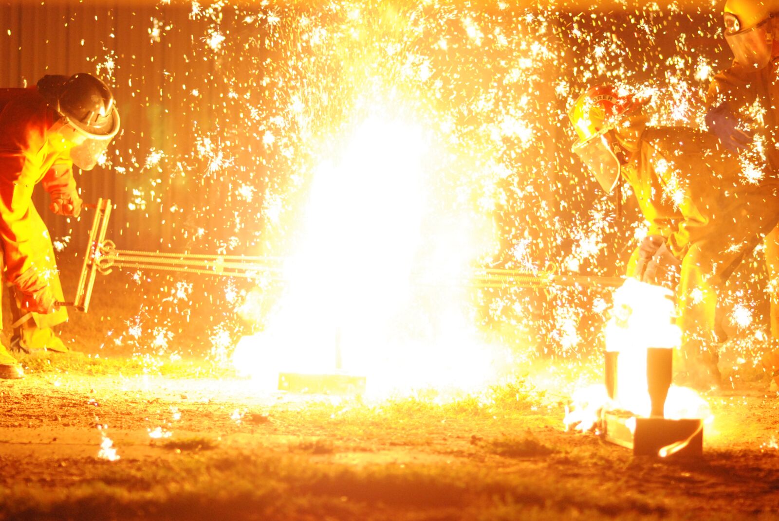 Nikon D80 sample photo. Boom, sparkle, ablaze photography