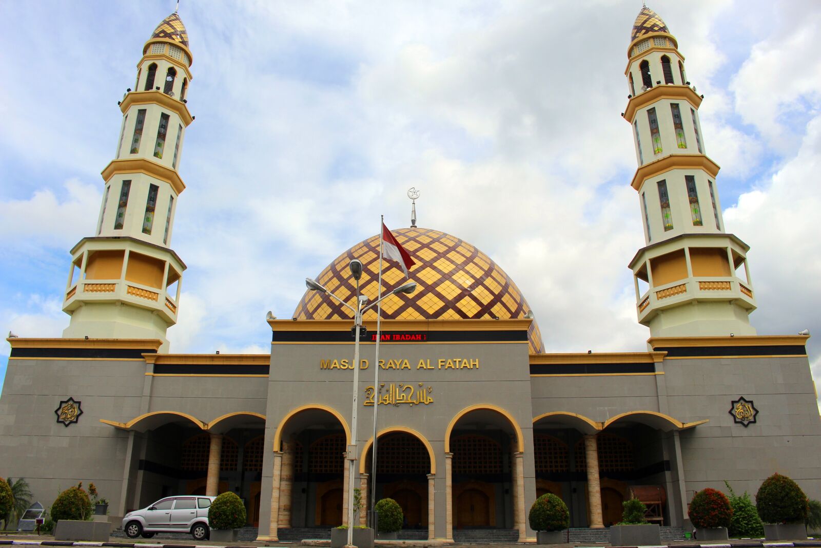 Canon EOS 700D (EOS Rebel T5i / EOS Kiss X7i) sample photo. The mosque, religion, architecture photography