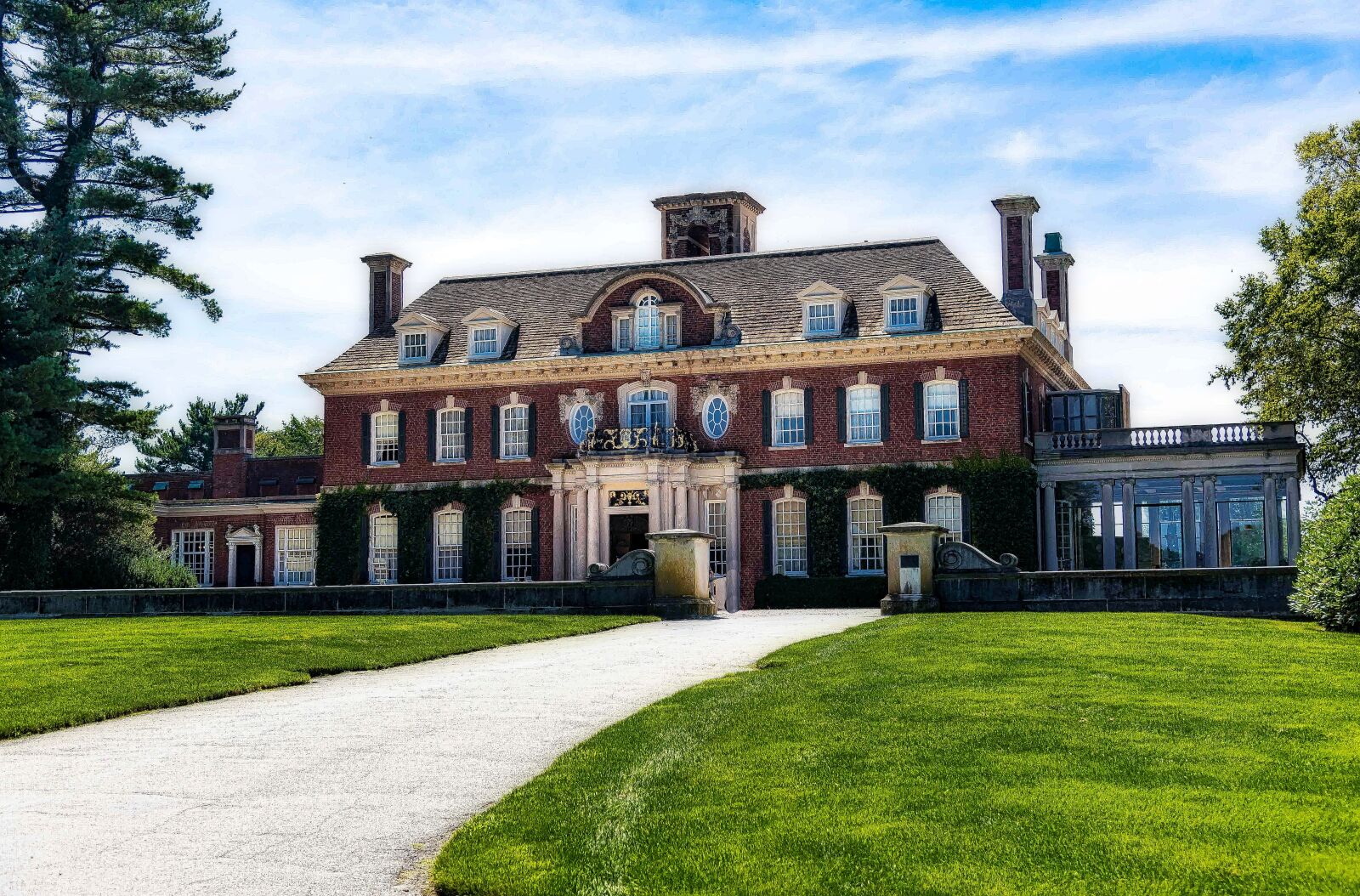 Nikon D750 sample photo. Architecture, lawn, house photography