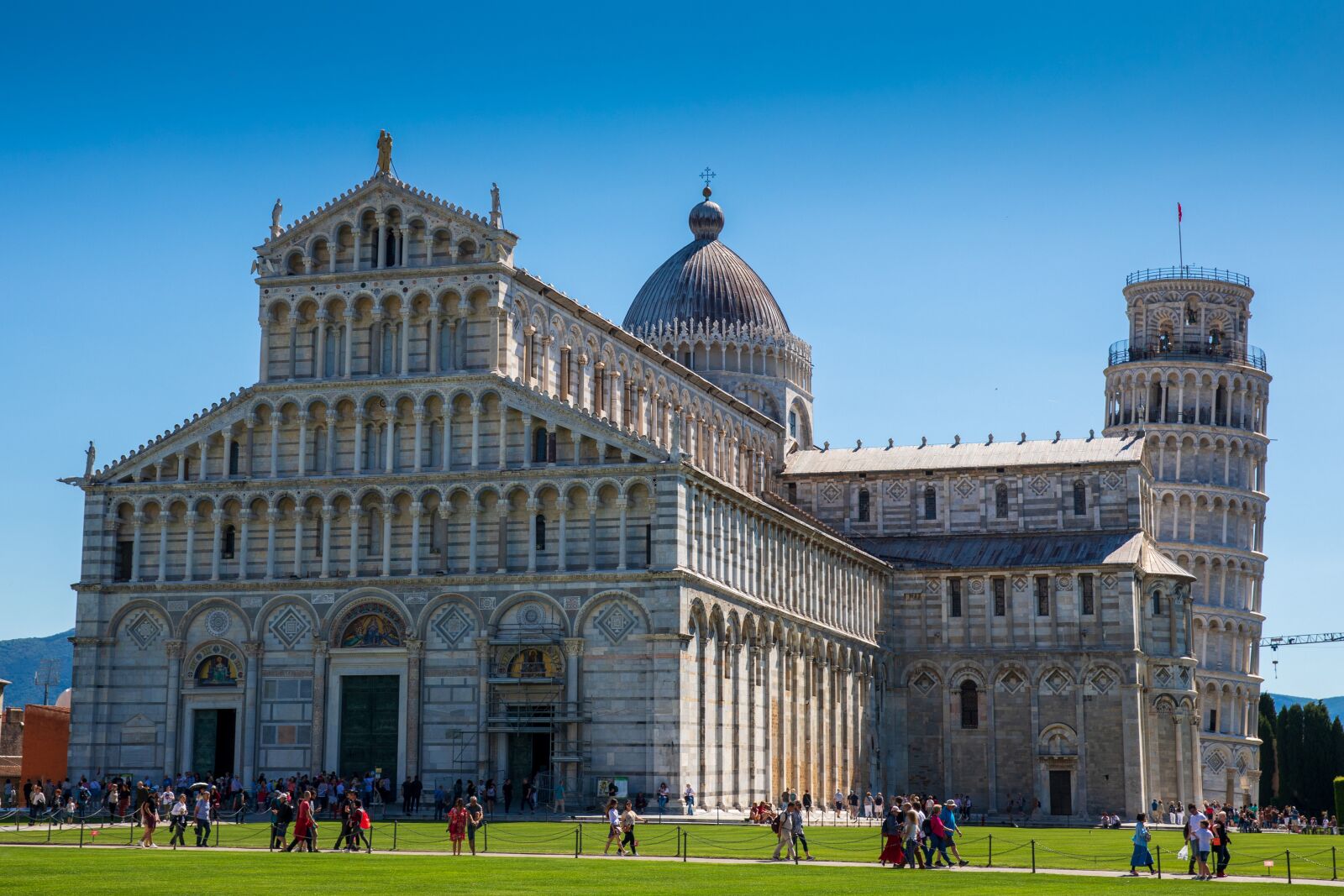Canon EOS 5D Mark IV sample photo. Pisa, italy, most photography