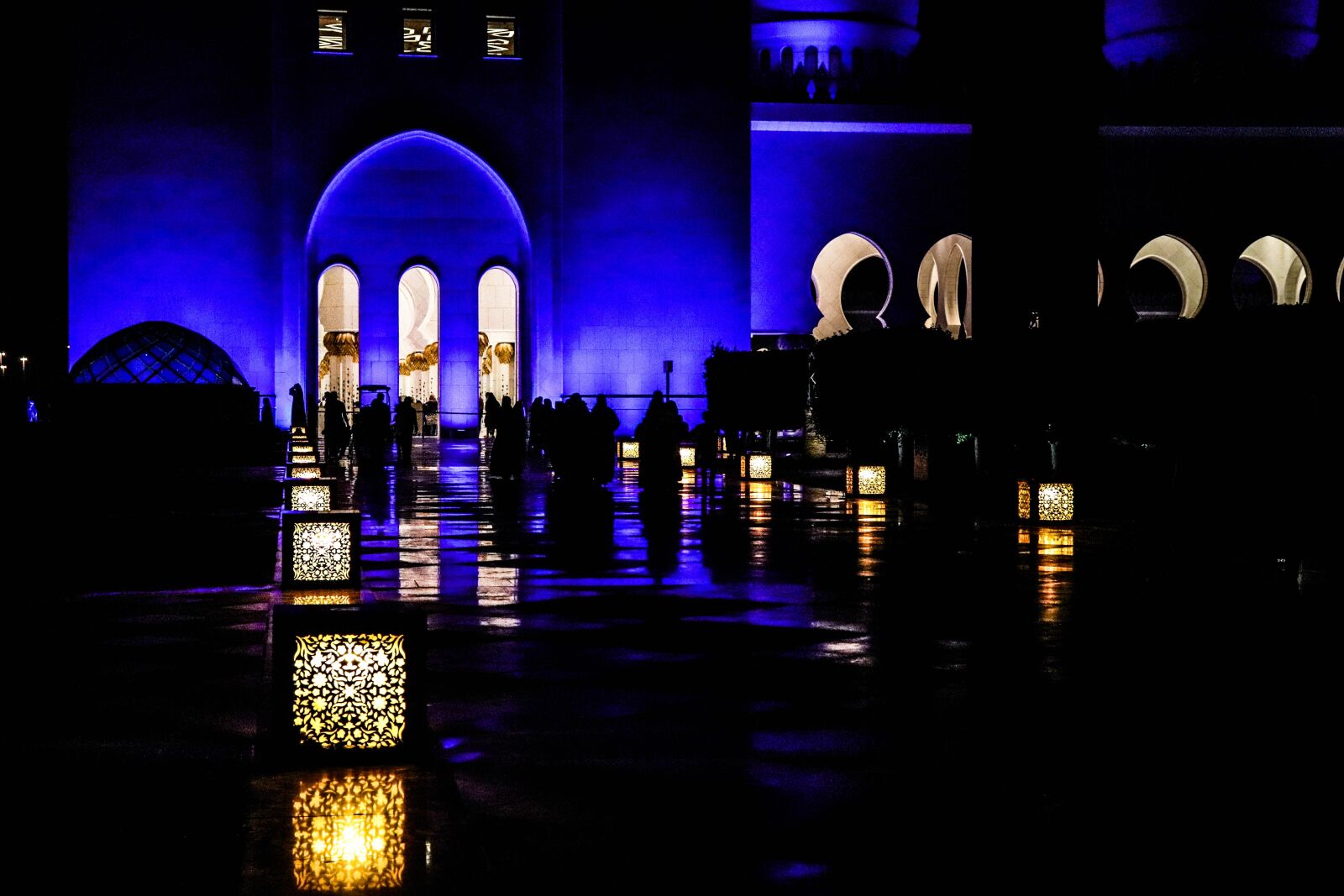 Canon EF-S 18-55mm F4-5.6 IS STM sample photo. Mosque, night, blue photography