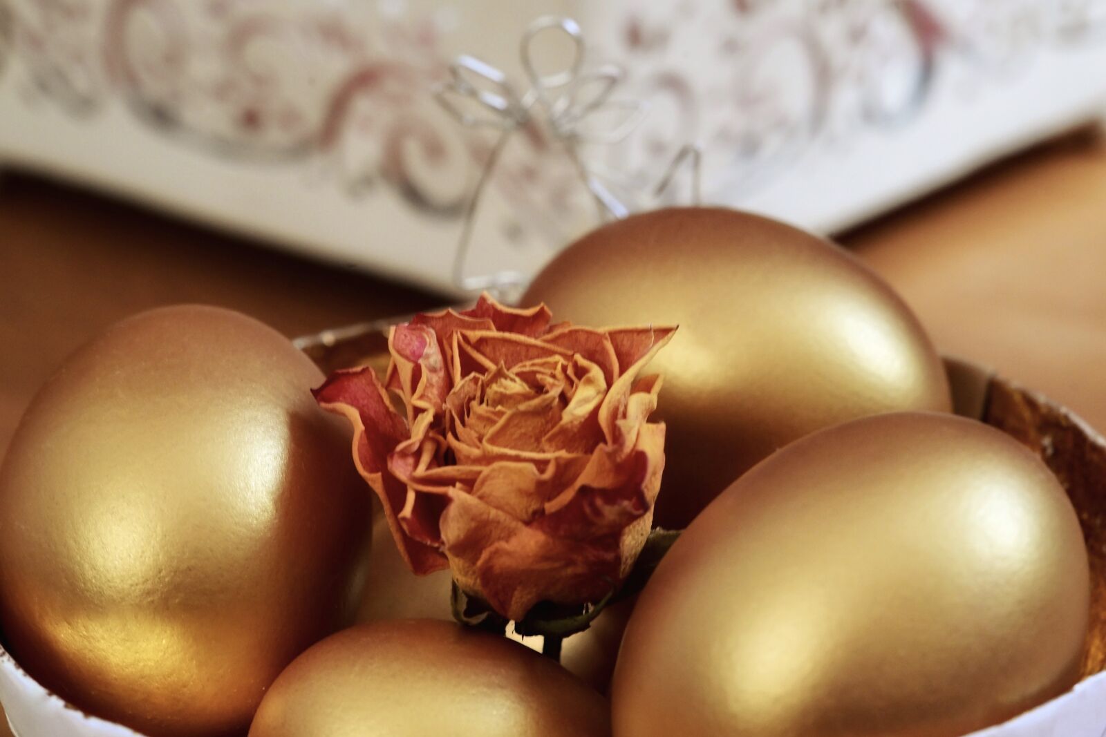 Nikon Z6 sample photo. Easter egg, easter, colored photography