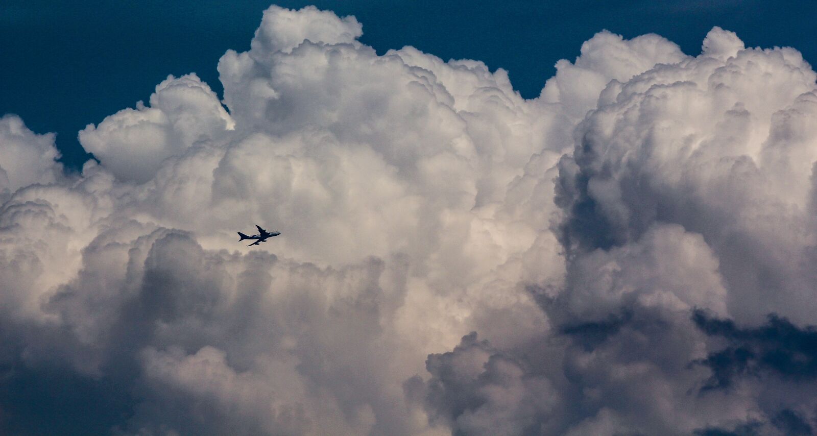 Canon EOS 650D (EOS Rebel T4i / EOS Kiss X6i) sample photo. Sky, plane, cloud photography
