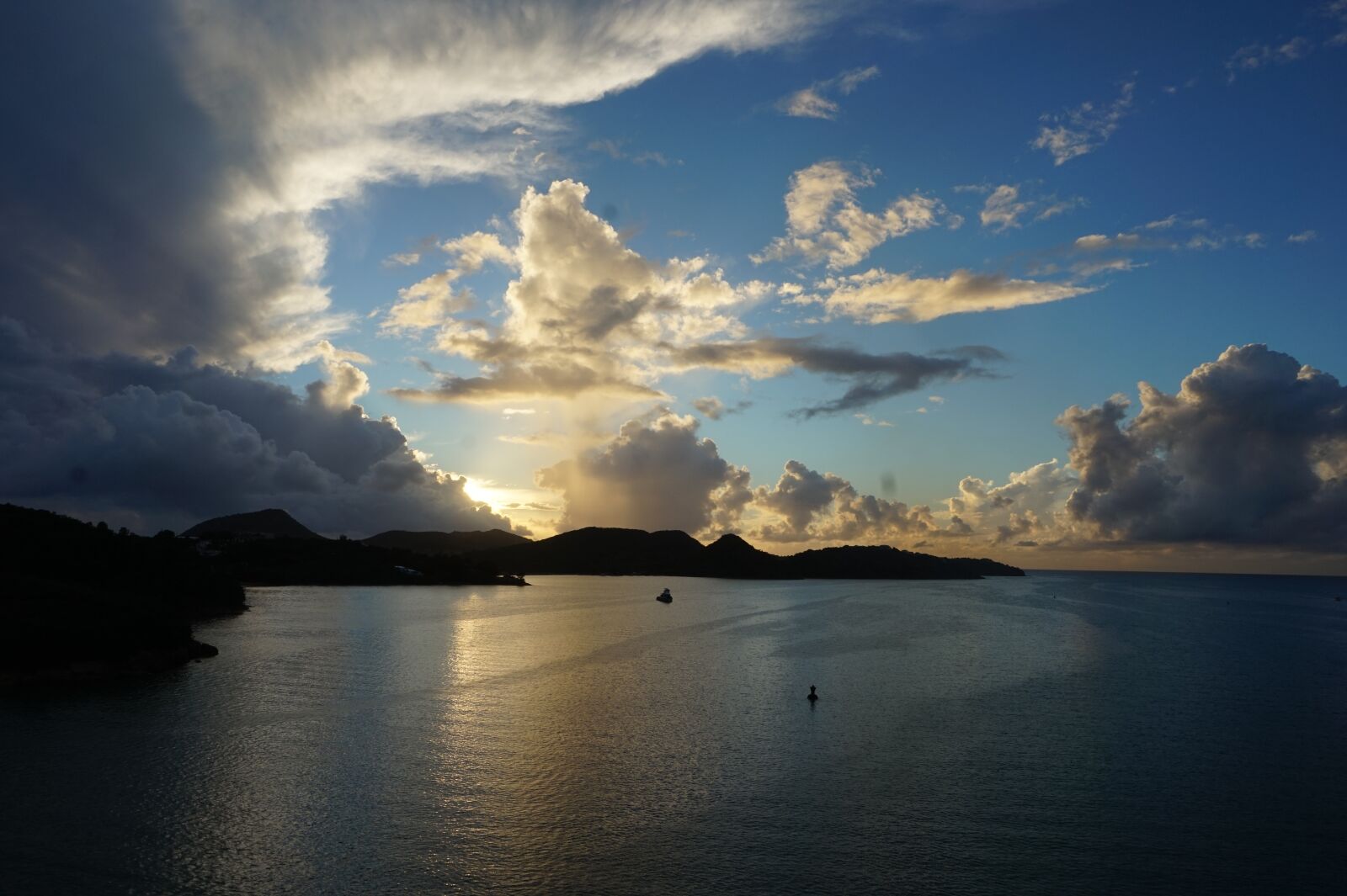 Sony Alpha a5000 (ILCE 5000) sample photo. Sea, ocean, water photography