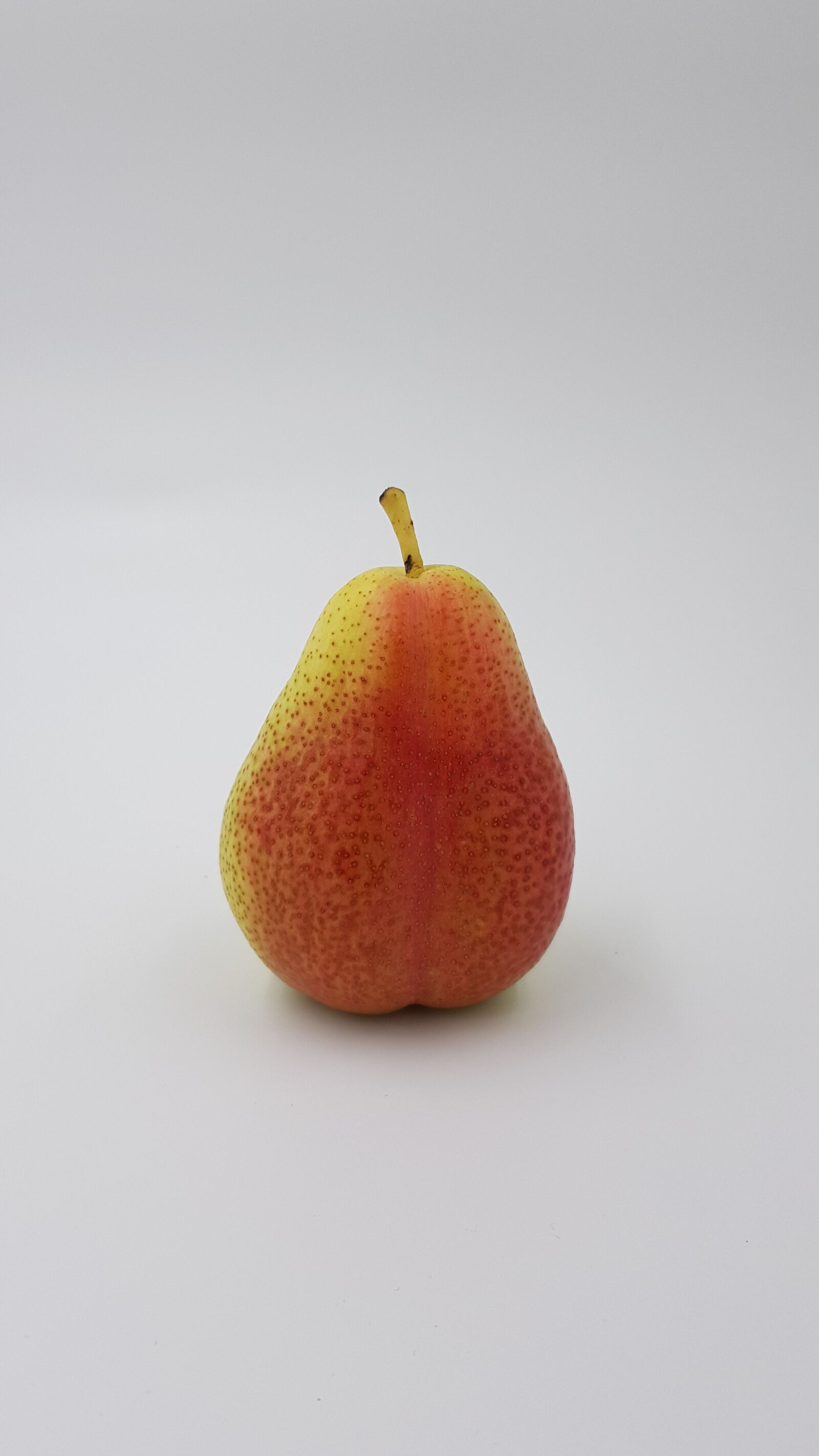 Samsung Galaxy S8 sample photo. Birne, pear, nature photography