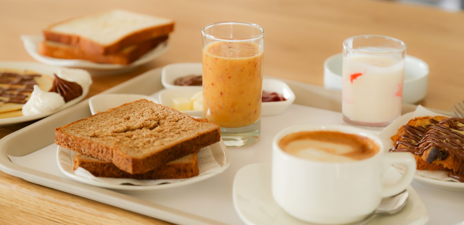 Canon EF 24-105mm F4L IS USM sample photo. Breakfast, cake, coffee photography