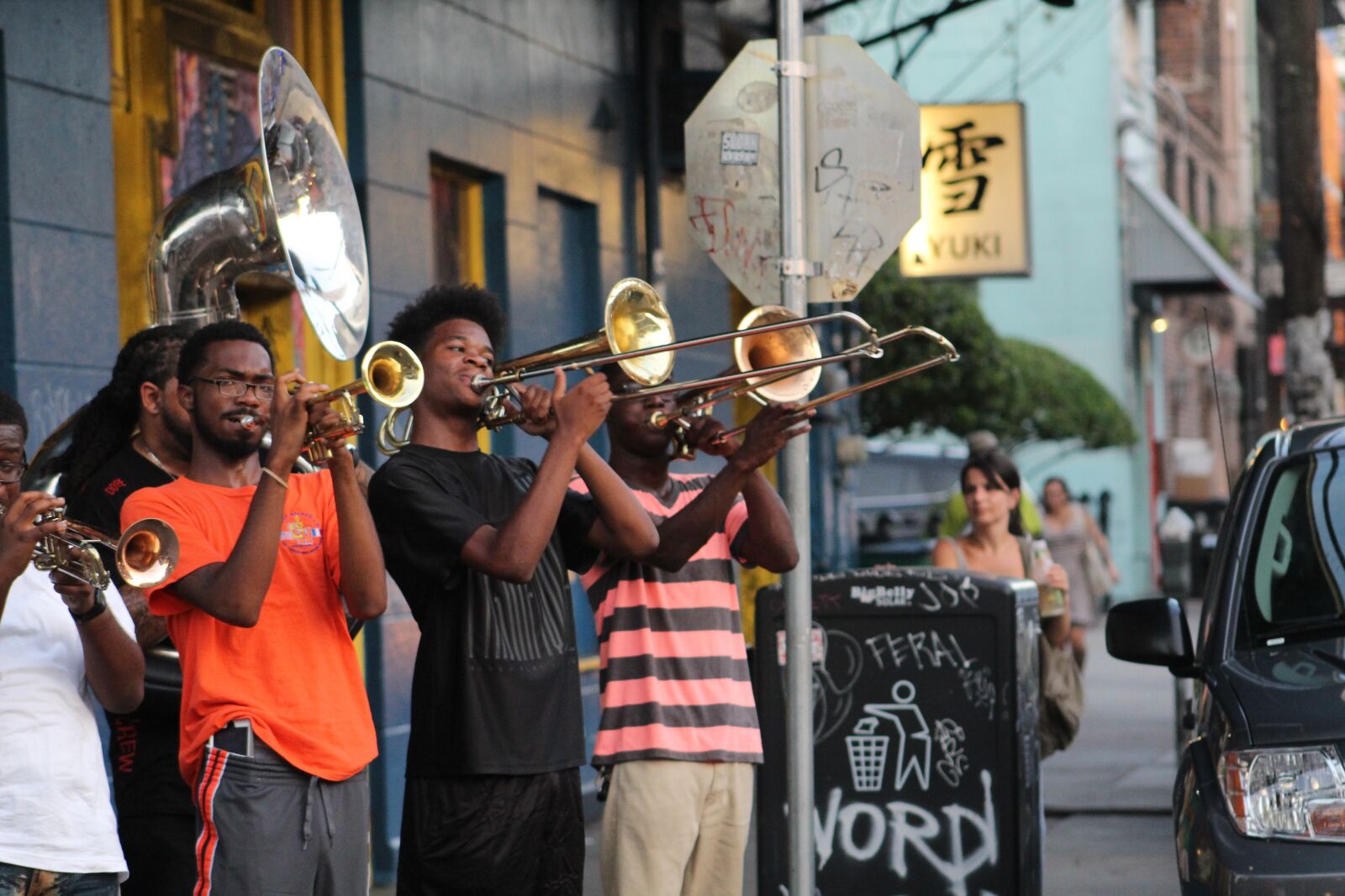 Canon EF 75-300mm f/4-5.6 sample photo. New orleans, nola, streetscape photography