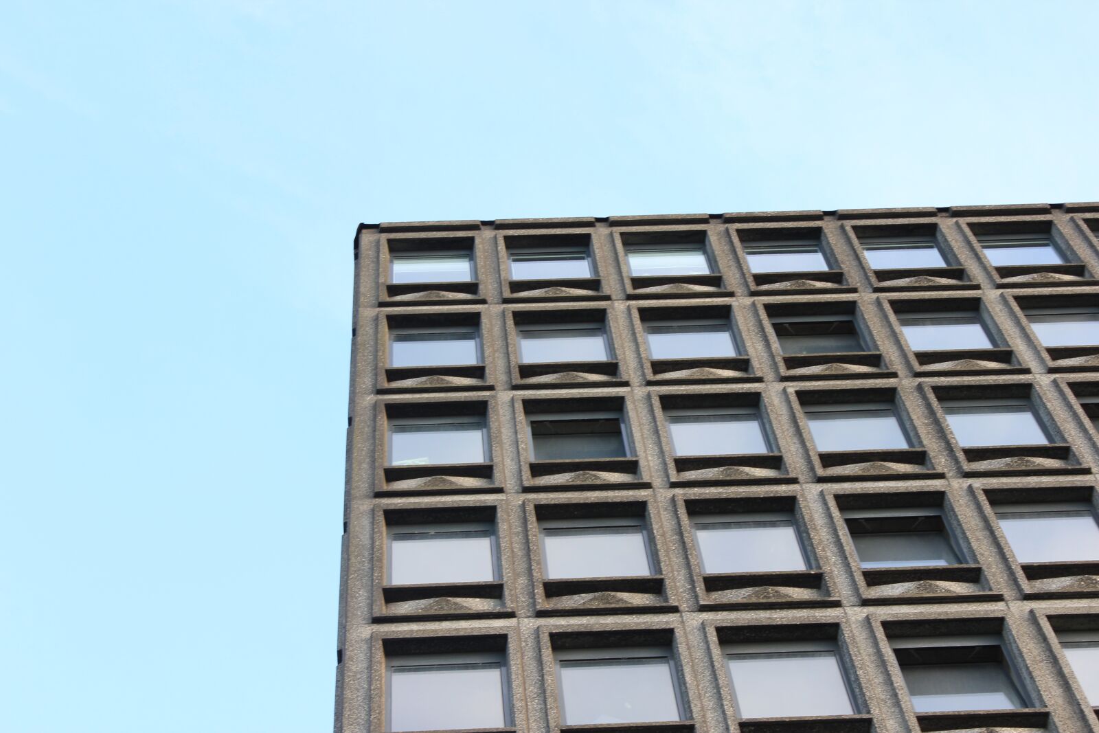 Canon EOS 550D (EOS Rebel T2i / EOS Kiss X4) sample photo. Building, architecture, skyscraper photography