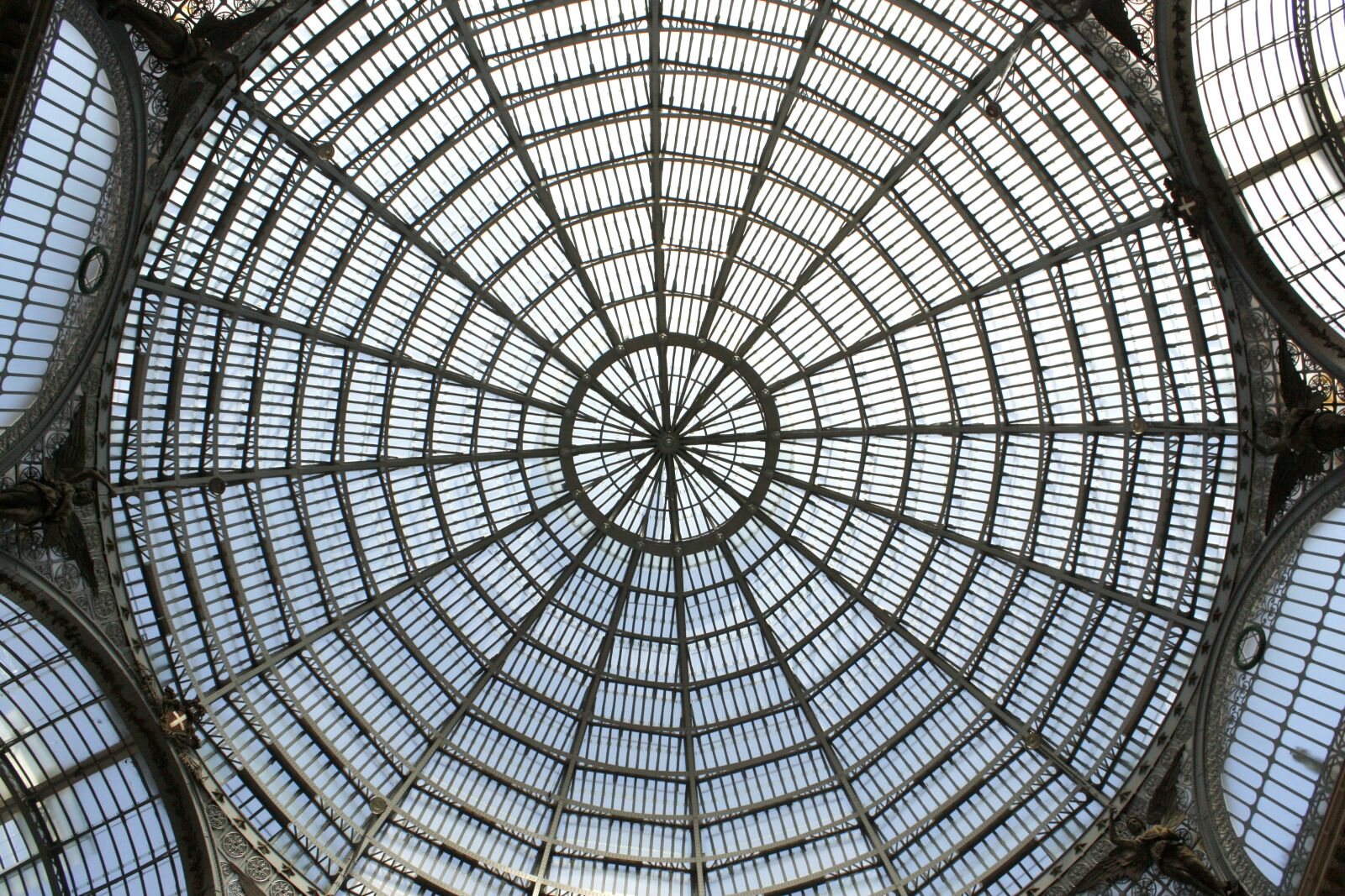 Canon EOS 450D (EOS Rebel XSi / EOS Kiss X2) sample photo. Ceiling, sky, architecture photography