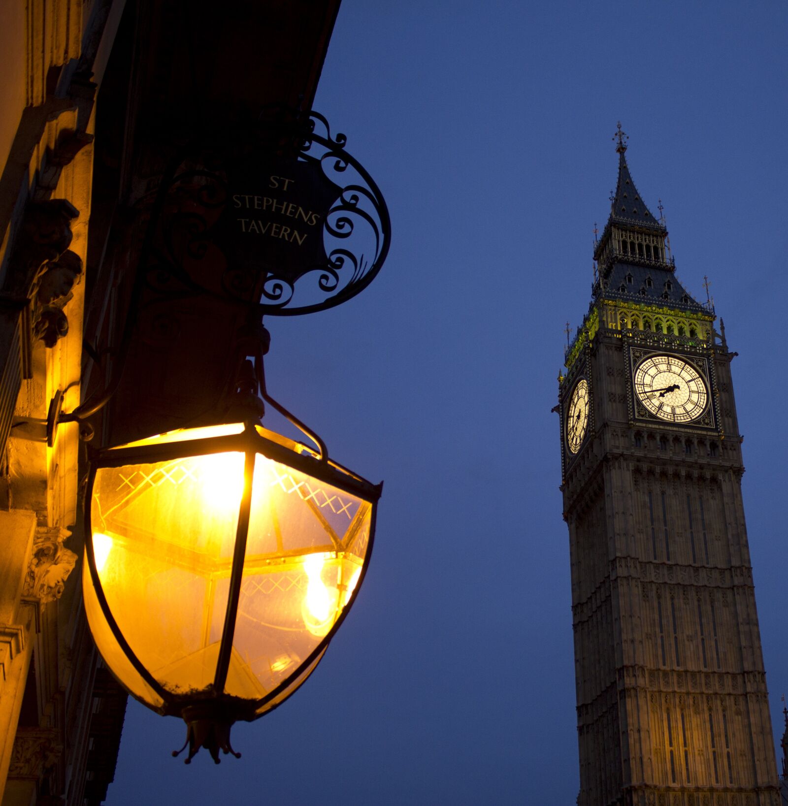 Canon EOS 550D (EOS Rebel T2i / EOS Kiss X4) + Canon EF-S 18-55mm F3.5-5.6 IS sample photo. London, big, ben photography