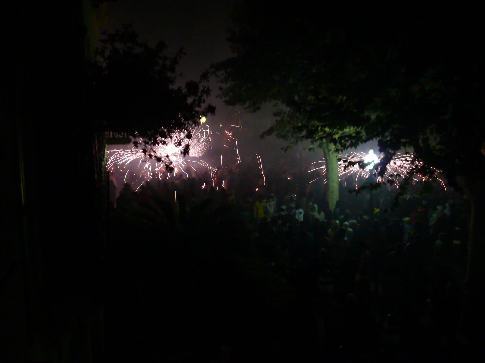 Panasonic DMC-FZ50 sample photo. Correfoc, les santes, mataro photography