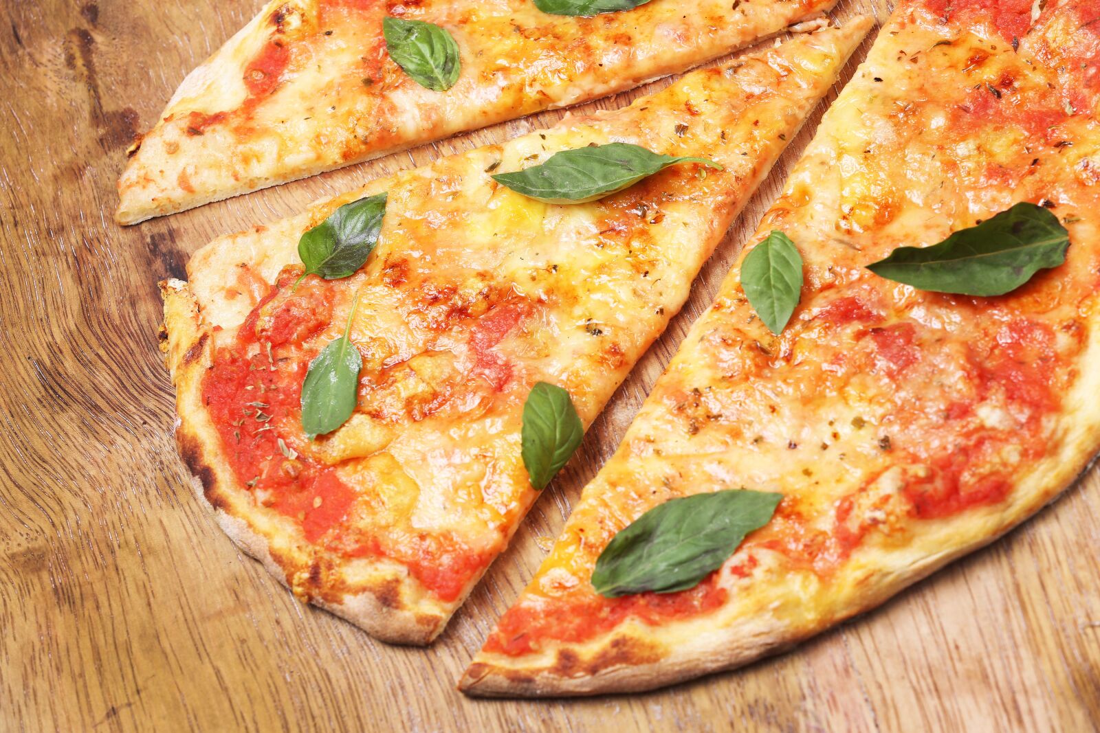 Canon EOS 6D + Canon EF 70-200mm F4L USM sample photo. Pizza, daisy, newyork style photography