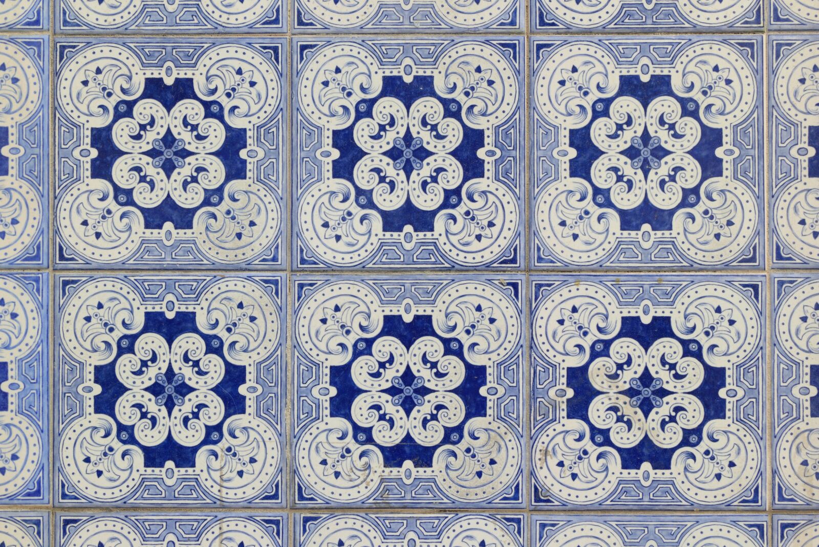 Canon EOS 550D (EOS Rebel T2i / EOS Kiss X4) sample photo. Ceramic, portugal, tiles photography