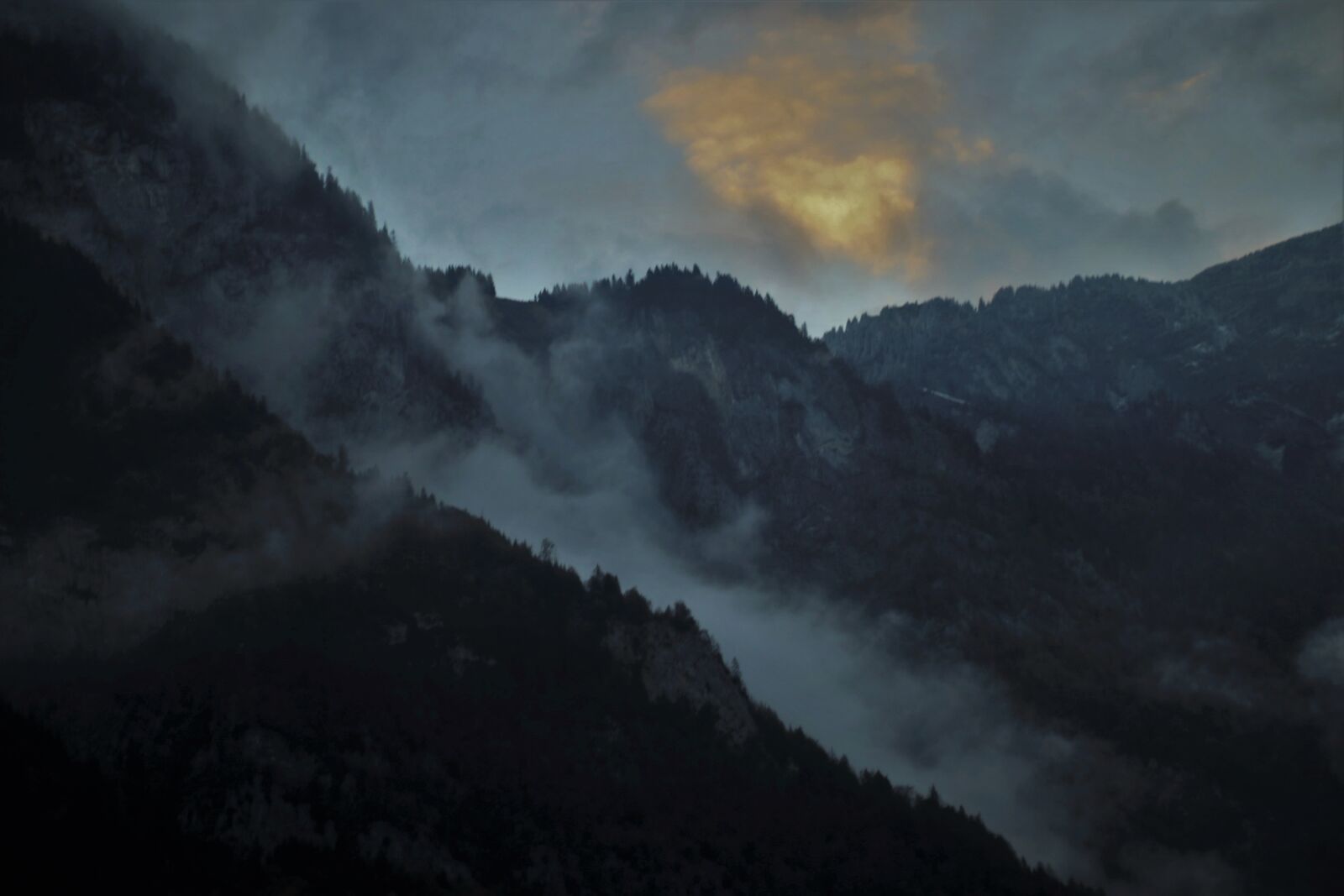 Canon EOS 80D sample photo. Before sunrise, dawn, mountains photography