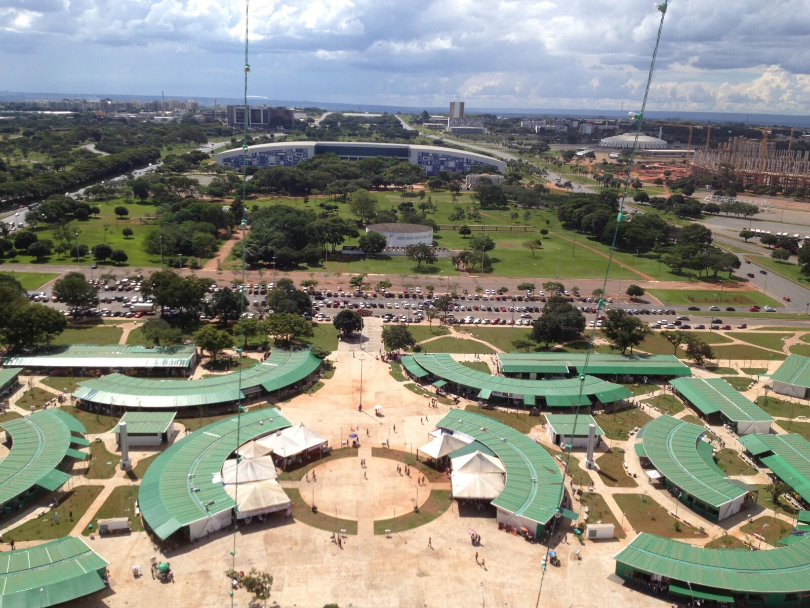 Apple iPhone 4S sample photo. Brasilia, the beer, architecture photography