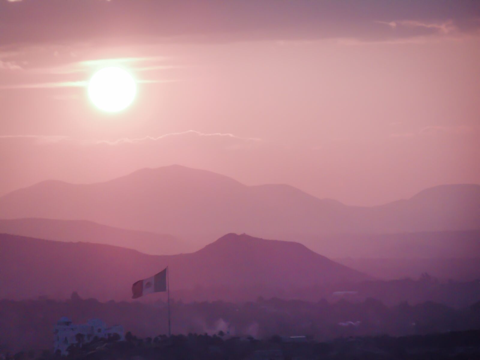 Sony Cyber-shot DSC-H300 sample photo. Mountains, mexico, flag photography
