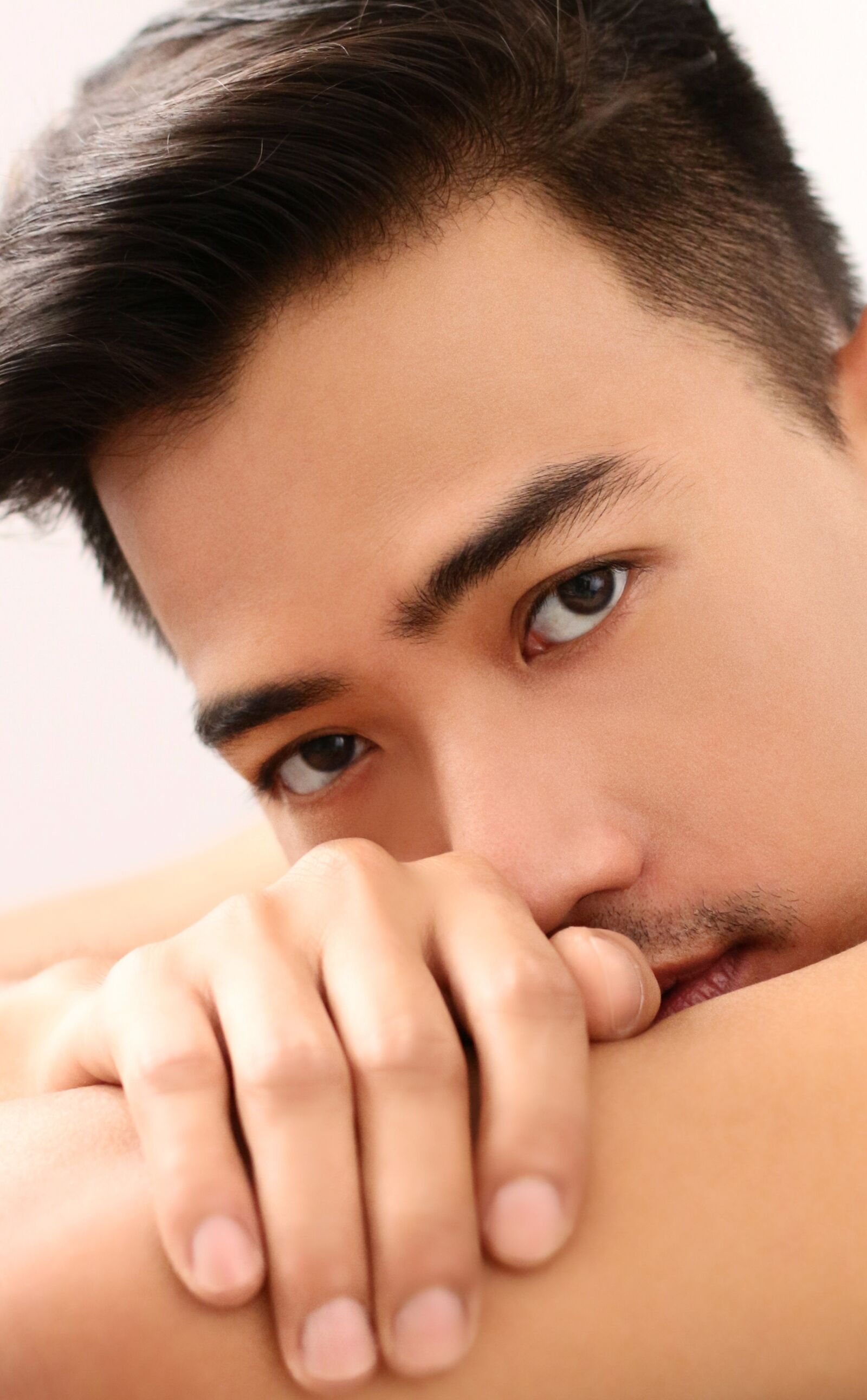 Canon EOS 100D (EOS Rebel SL1 / EOS Kiss X7) sample photo. Short hair, face, the photography