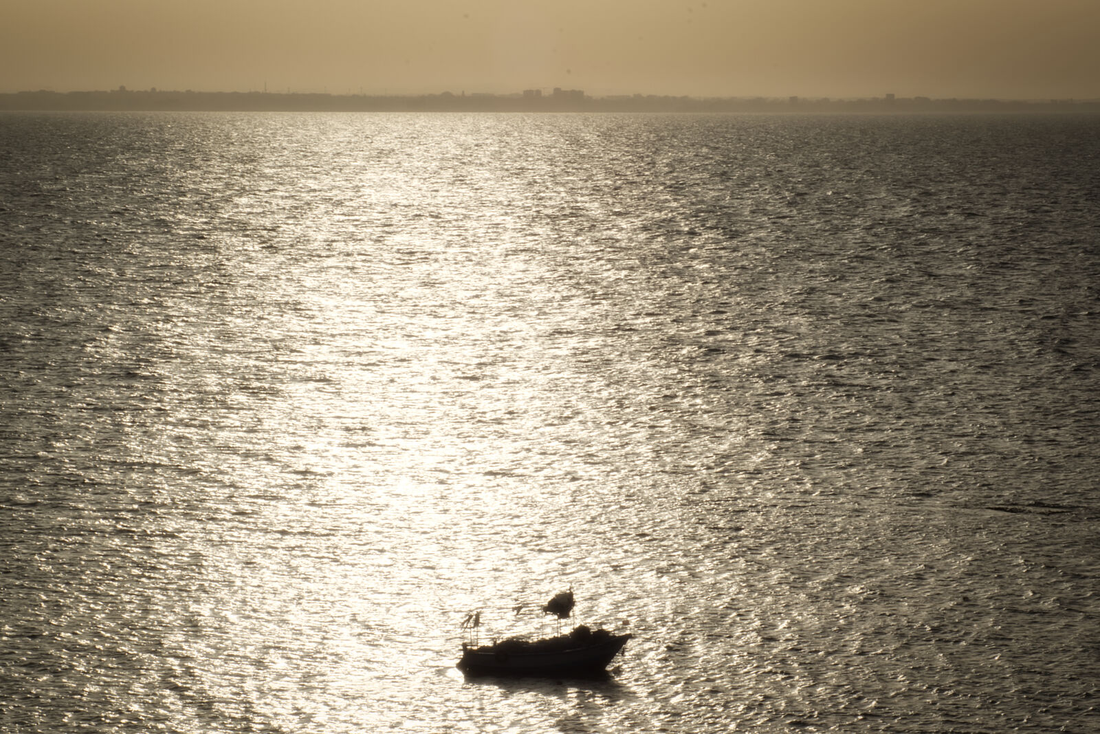 Nikon D5500 sample photo. Boat, morning, sun, silver photography