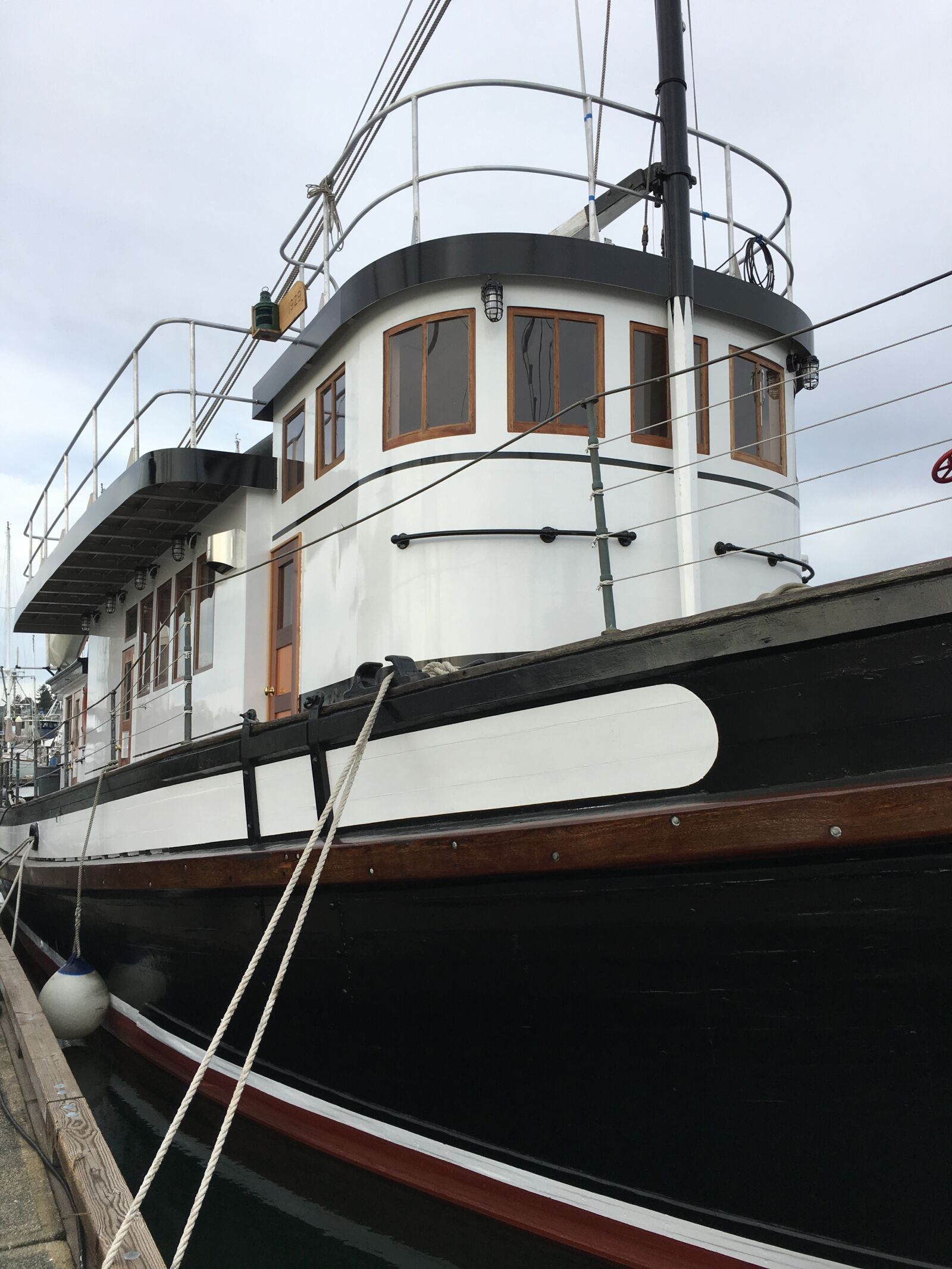 Apple iPhone 6s sample photo. Ship, fishing, fishing boat photography