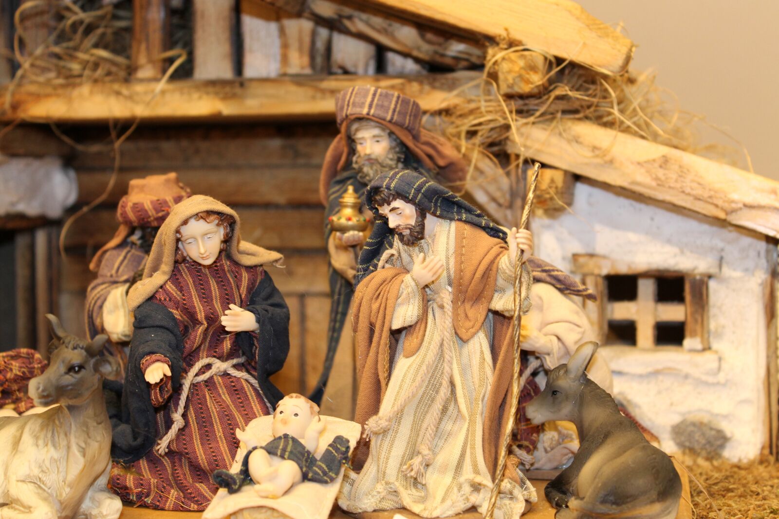 Canon EOS 1100D (EOS Rebel T3 / EOS Kiss X50) sample photo. Crib, christmas, jesus photography