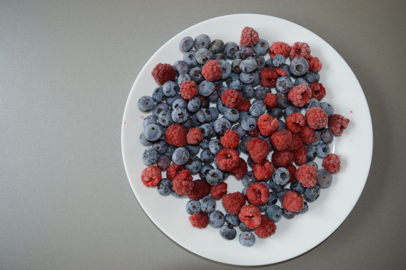 Nikon D3200 sample photo. Fruit, berry, blueberries photography