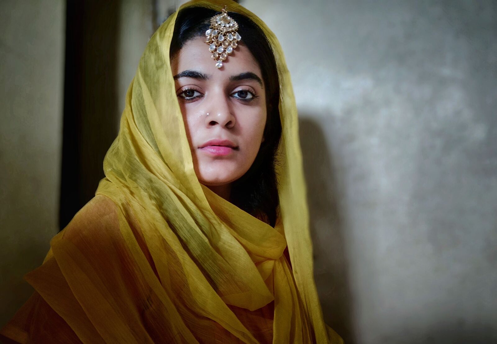Xiaomi Mi A2 sample photo. Muslim, woman, bold photography