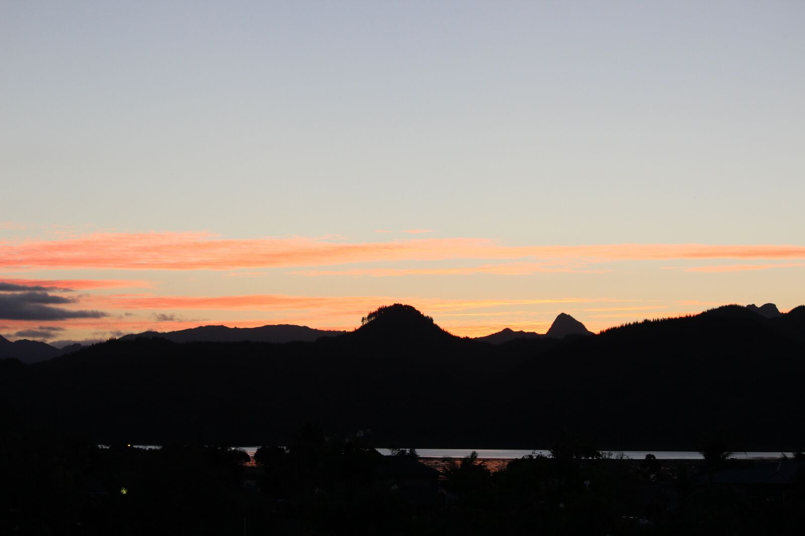 Canon EOS 600D (Rebel EOS T3i / EOS Kiss X5) sample photo. Sunset, nature, landscape photography