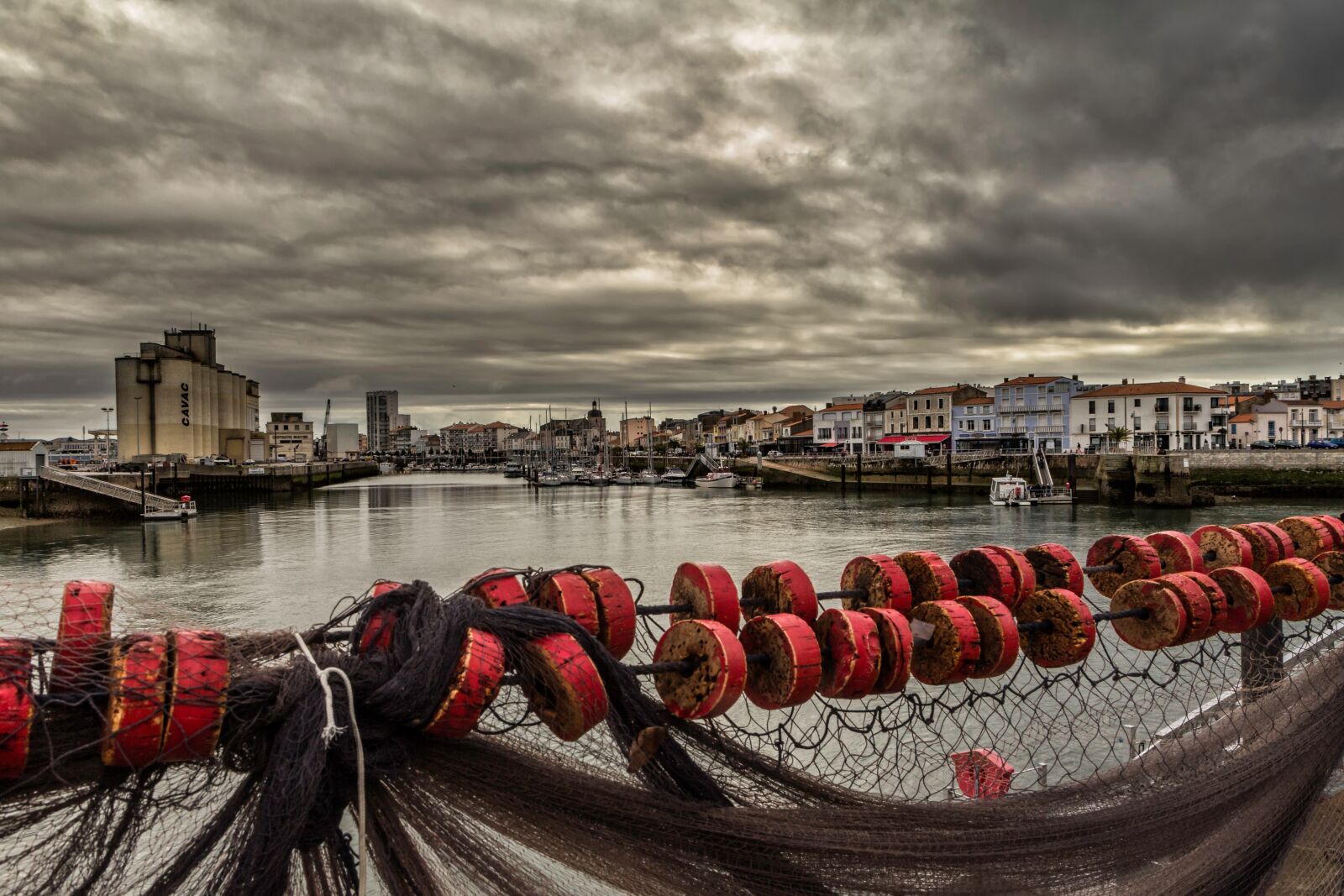 Canon EOS 60D sample photo. Port, sea, sky photography