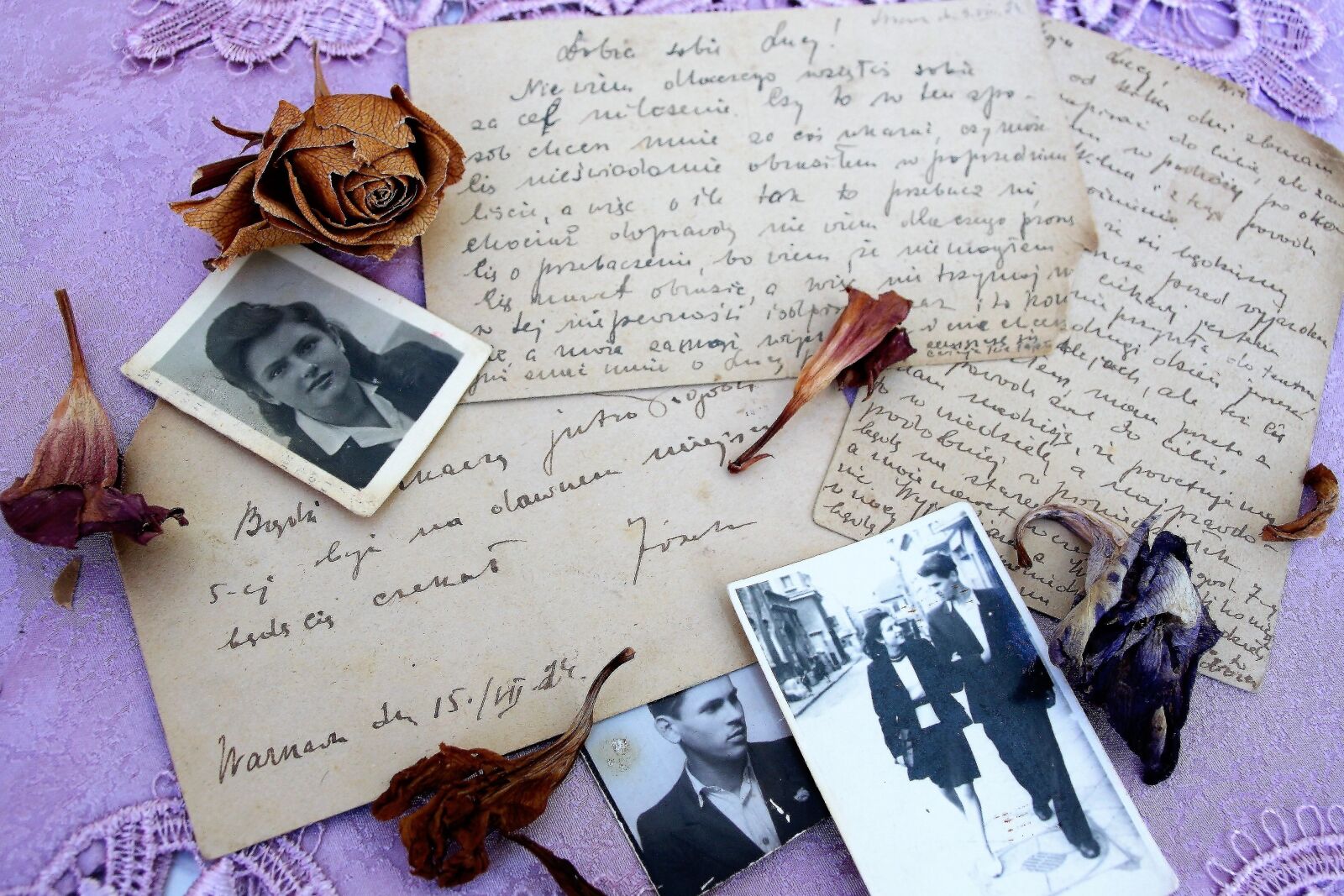 Canon EOS 400D (EOS Digital Rebel XTi / EOS Kiss Digital X) sample photo. Old letter, paper, old photography