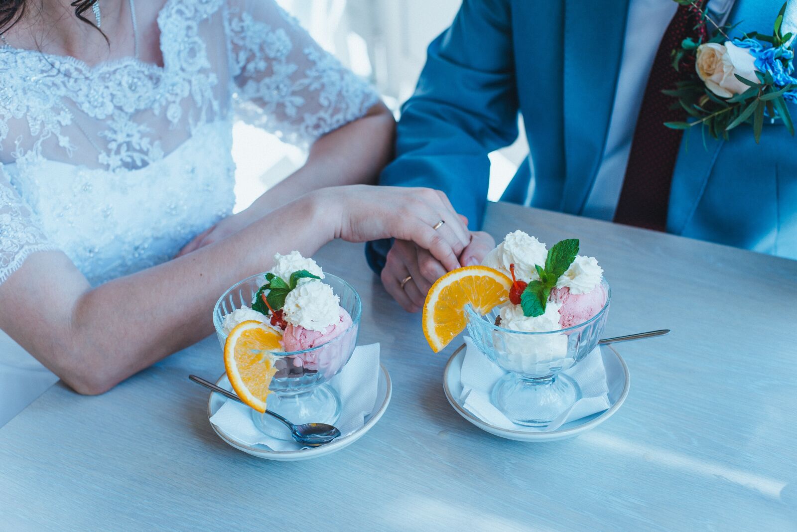 Nikon D610 sample photo. Ice cream, wedding, orange photography