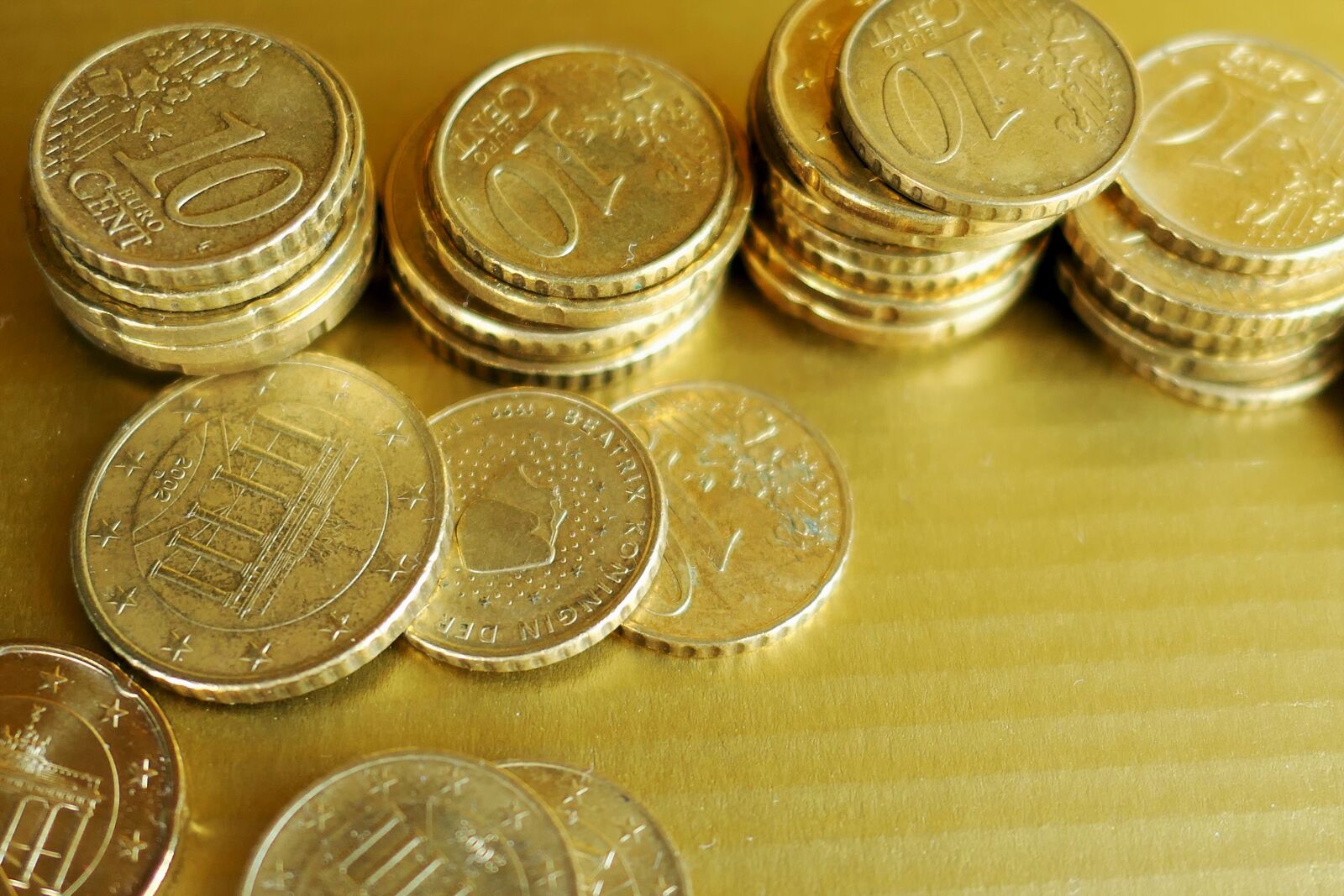Panasonic Lumix DMC-LX10 (Lumix DMC-LX15) sample photo. Euro cent, money, currency photography