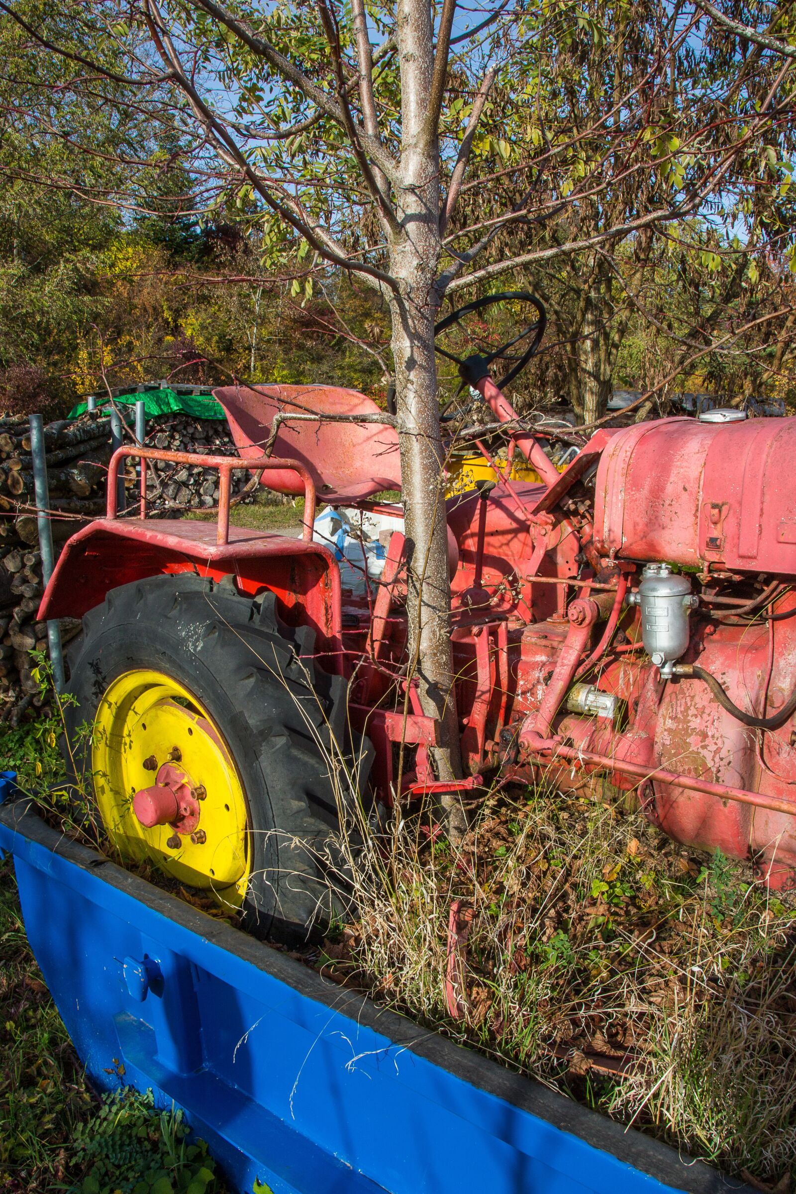 Canon EF 24-105mm F4L IS USM sample photo. Tractor, agriculture, commercial vehicle photography