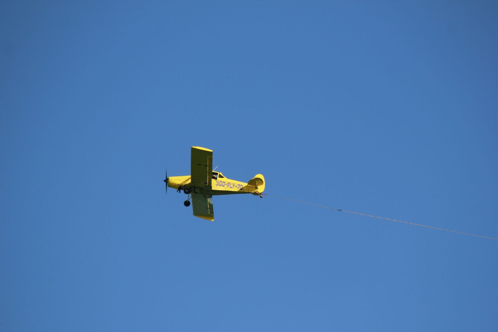 Canon EOS 550D (EOS Rebel T2i / EOS Kiss X4) sample photo. Aircraft, fly, sky photography