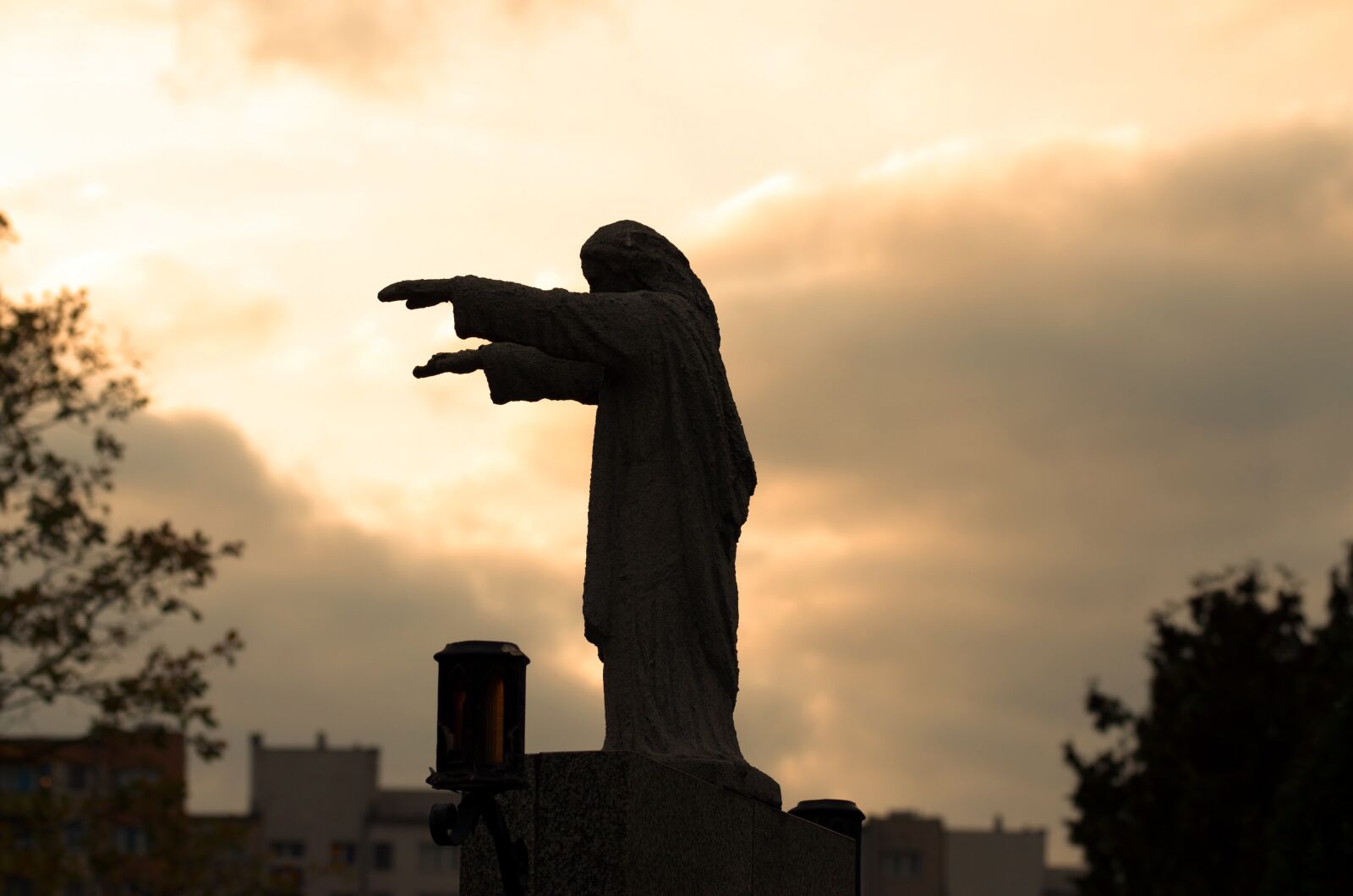 Nikon D5100 sample photo. Landscape, silhouette, statue photography