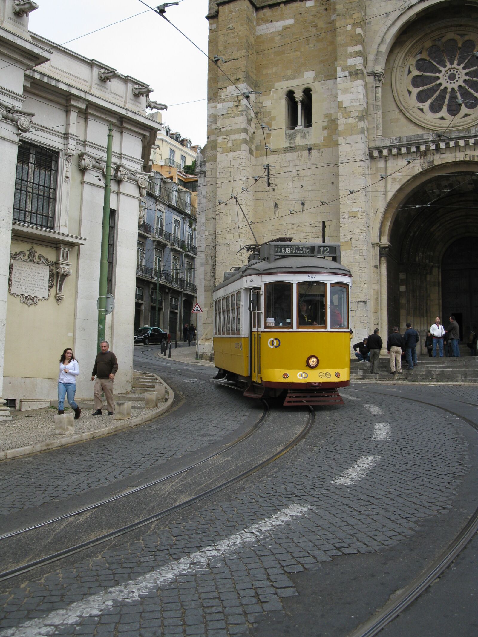 Canon PowerShot A2000 IS sample photo. Lisbon, portugal, tram photography