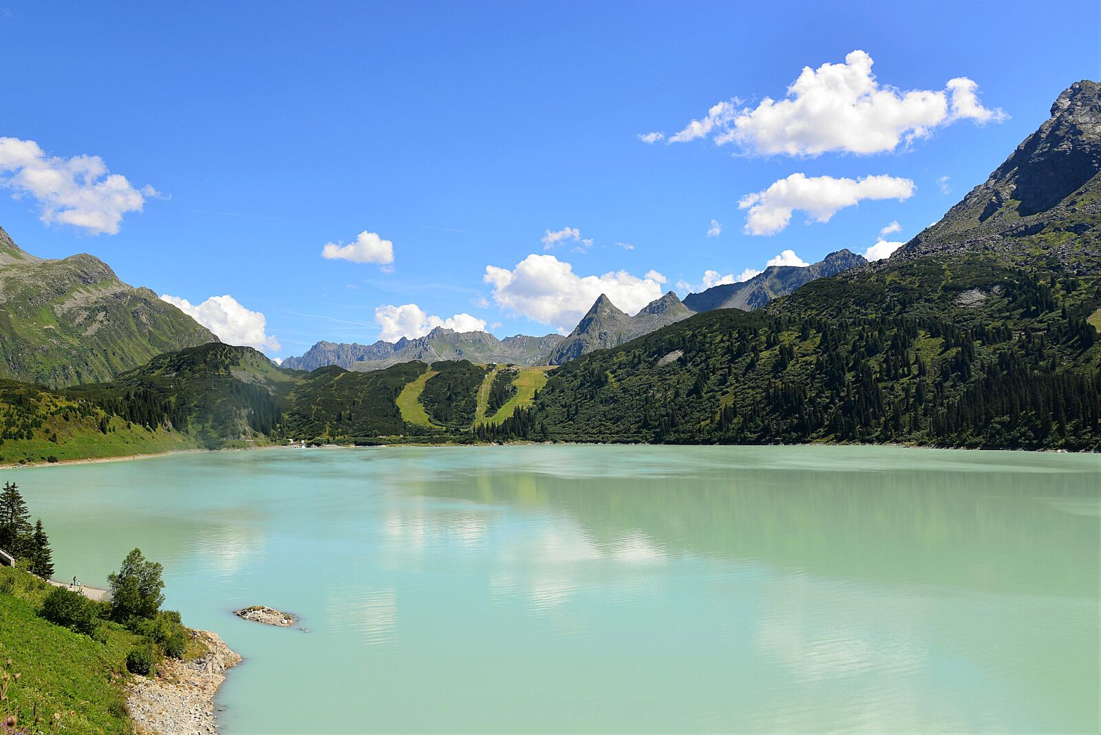 Nikon D610 sample photo. Lake, mountains, panorama photography